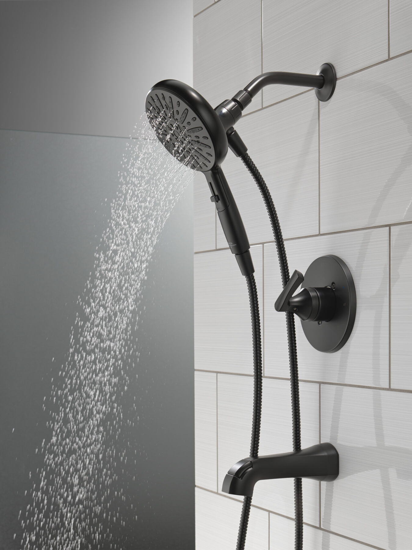 Monitor&reg; 14 Series Tub and Shower