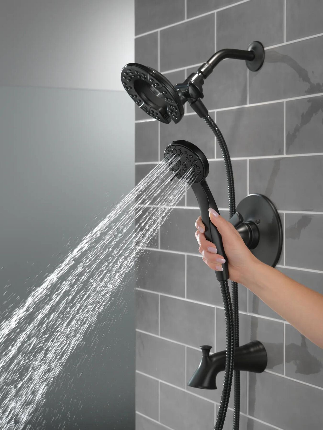 Monitor&reg;&nbsp;14 Series Tub & Shower With In2ition&reg;