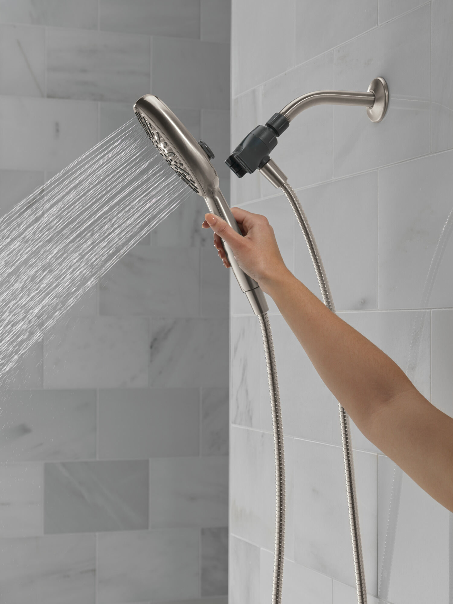 6-Setting SureDock® Magnetic Handshower - 1.75 GPM in Spotshield