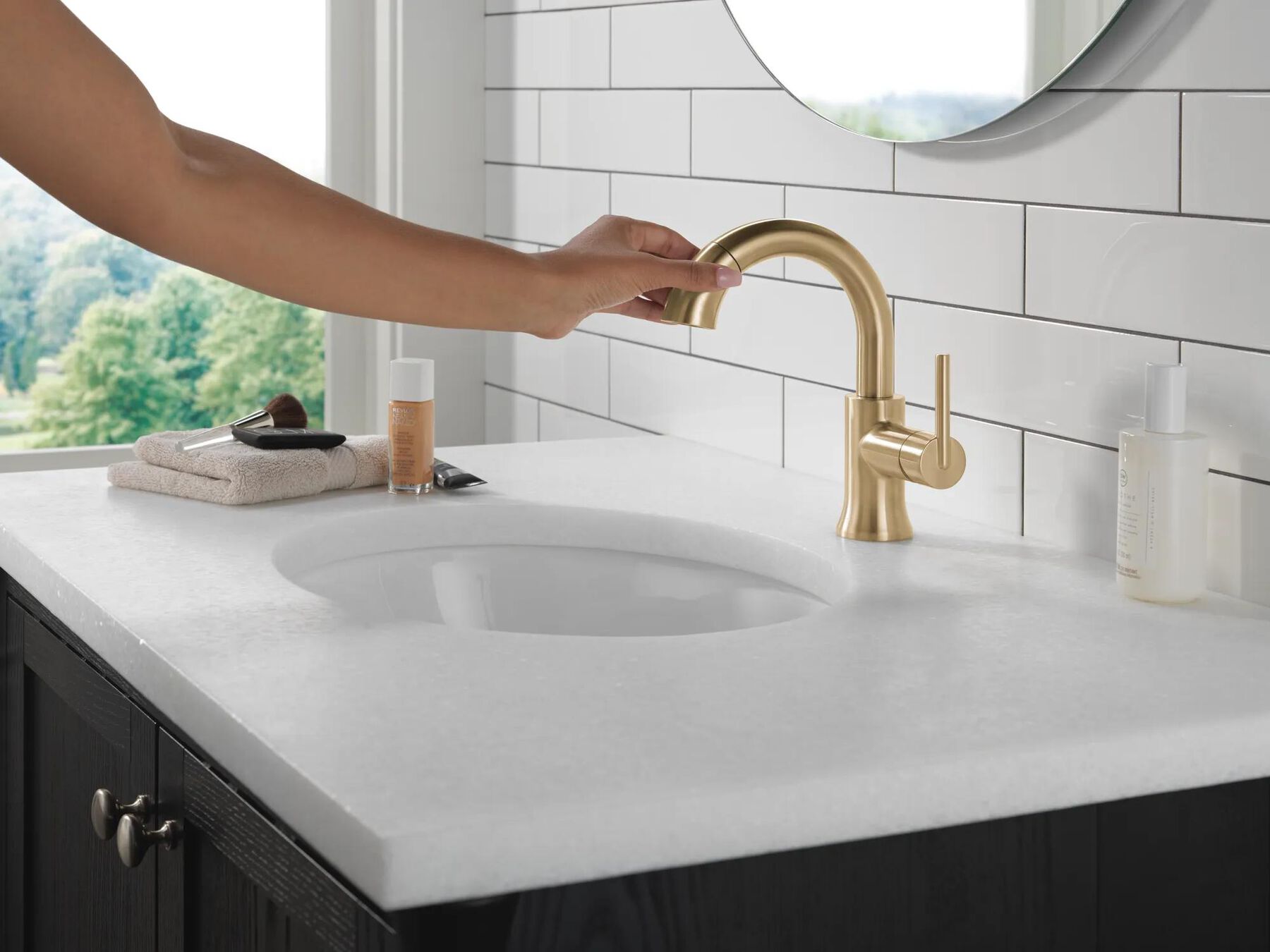Single Handle Pull Down Bathroom Faucet