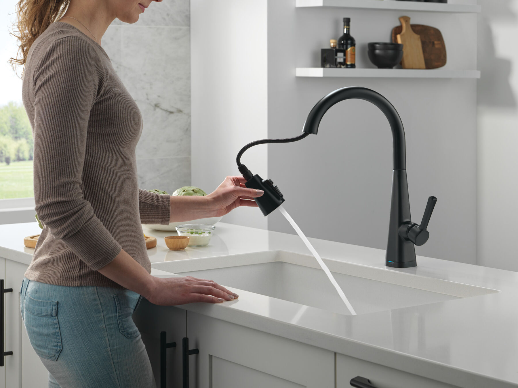 Single-Handle Pull-Down Kitchen Faucet with Touch<sub>2</sub>O&reg; Technology