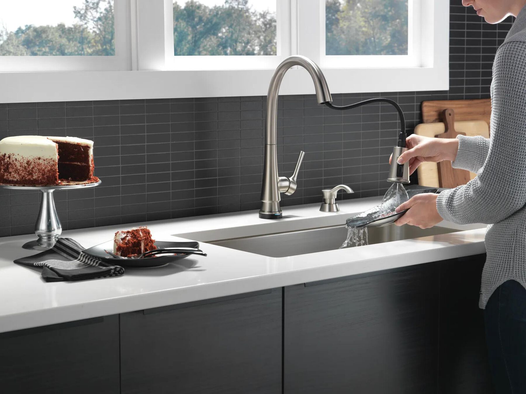 Single Handle Pull-Down Kitchen Faucet with Touch<sub>2</sub>O&reg; Technologyand Soap Dispenser