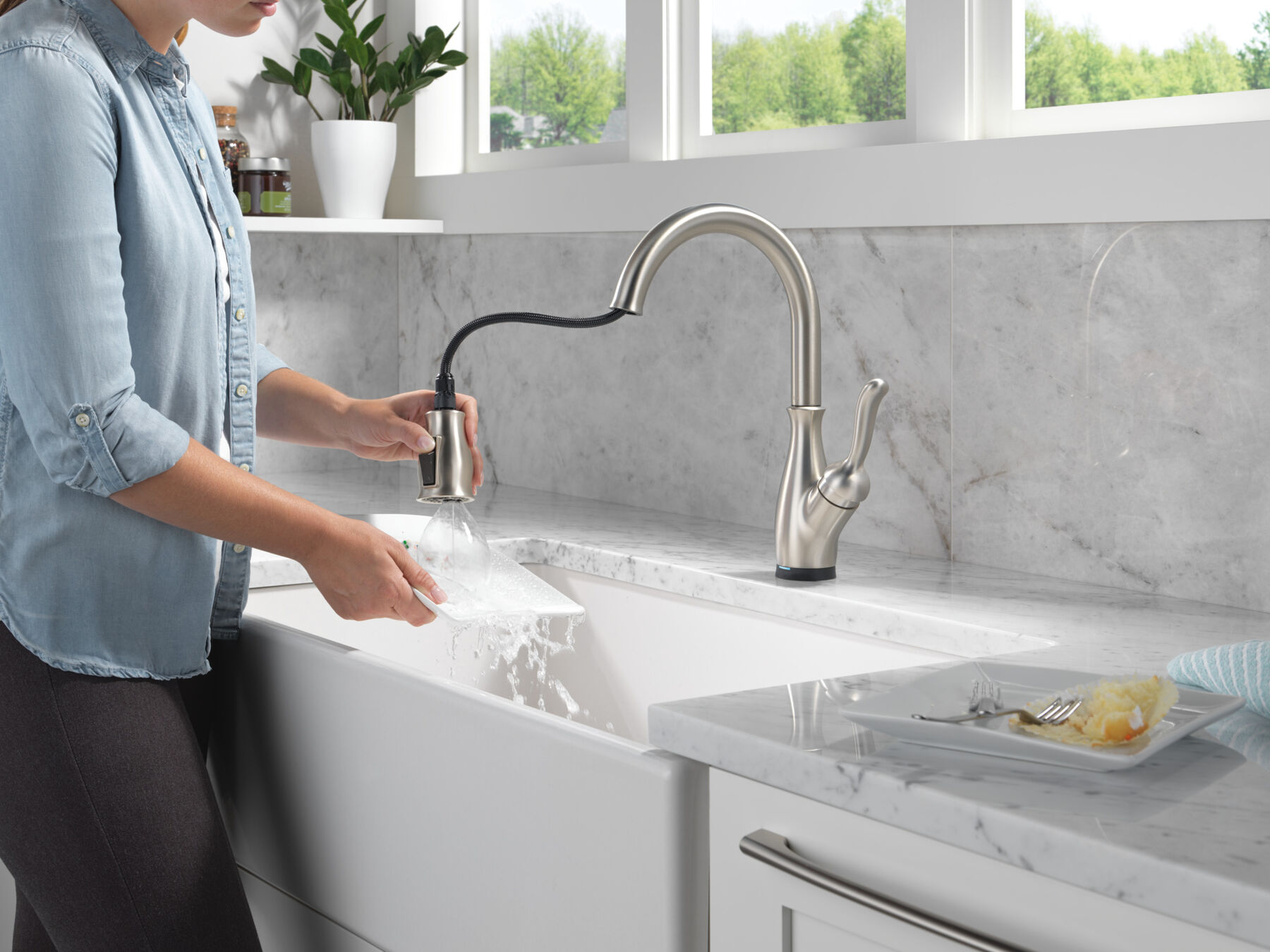 Touch2O&reg; with Touchless&trade; Pull-Down Kitchen with Soap Disp Bundle