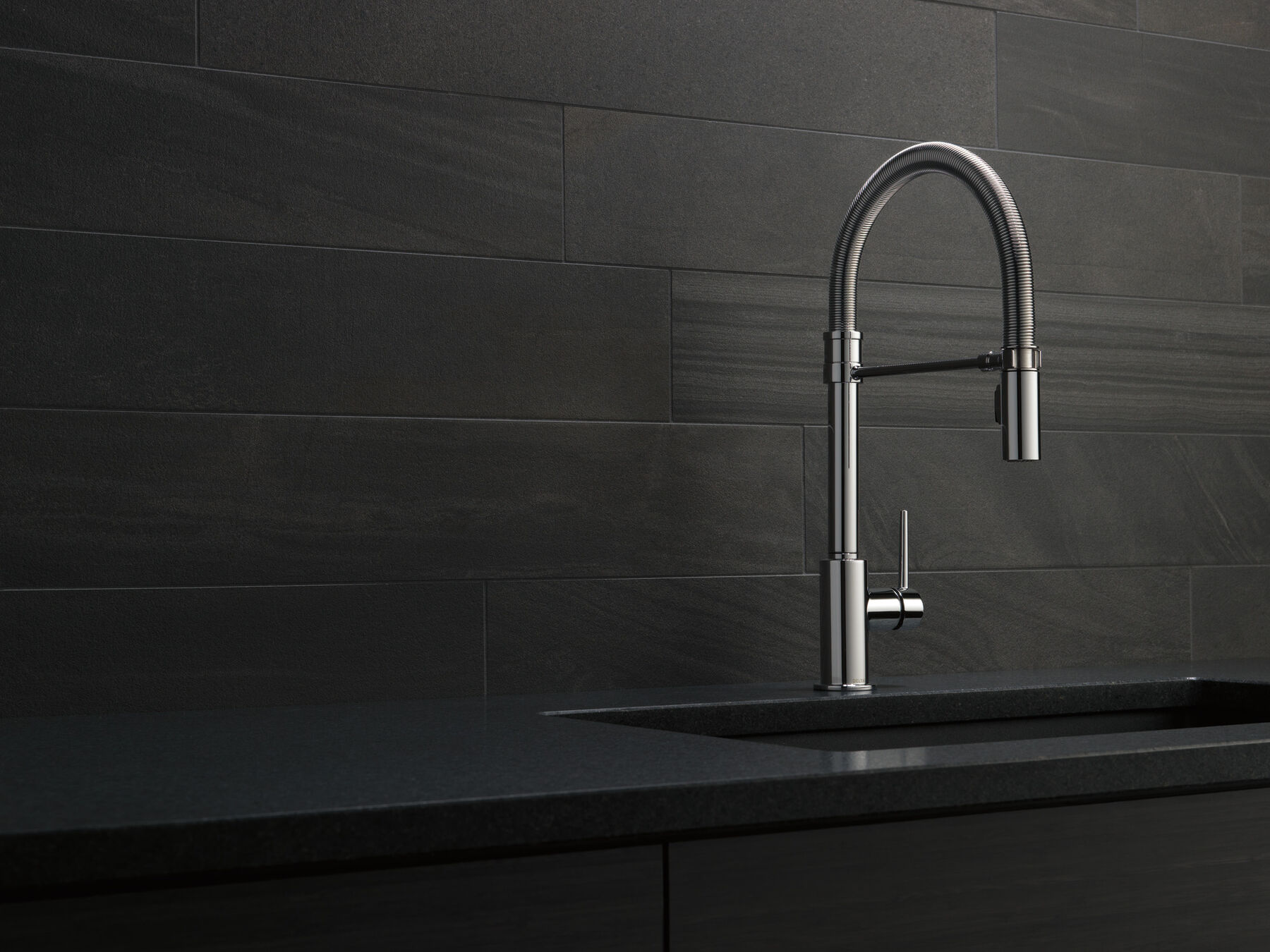 Single-Handle Pull-Down Spring Kitchen Faucet