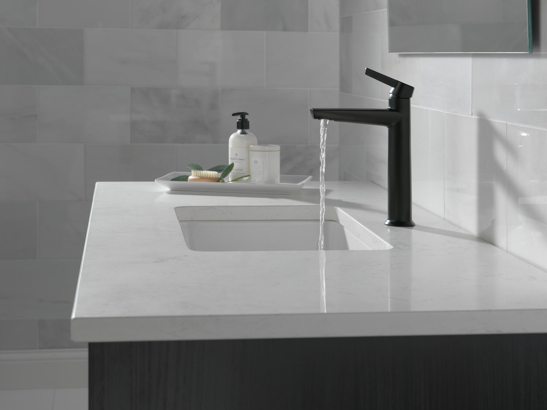 Single Handle Mid-Height Bathroom Faucet (Recertified)