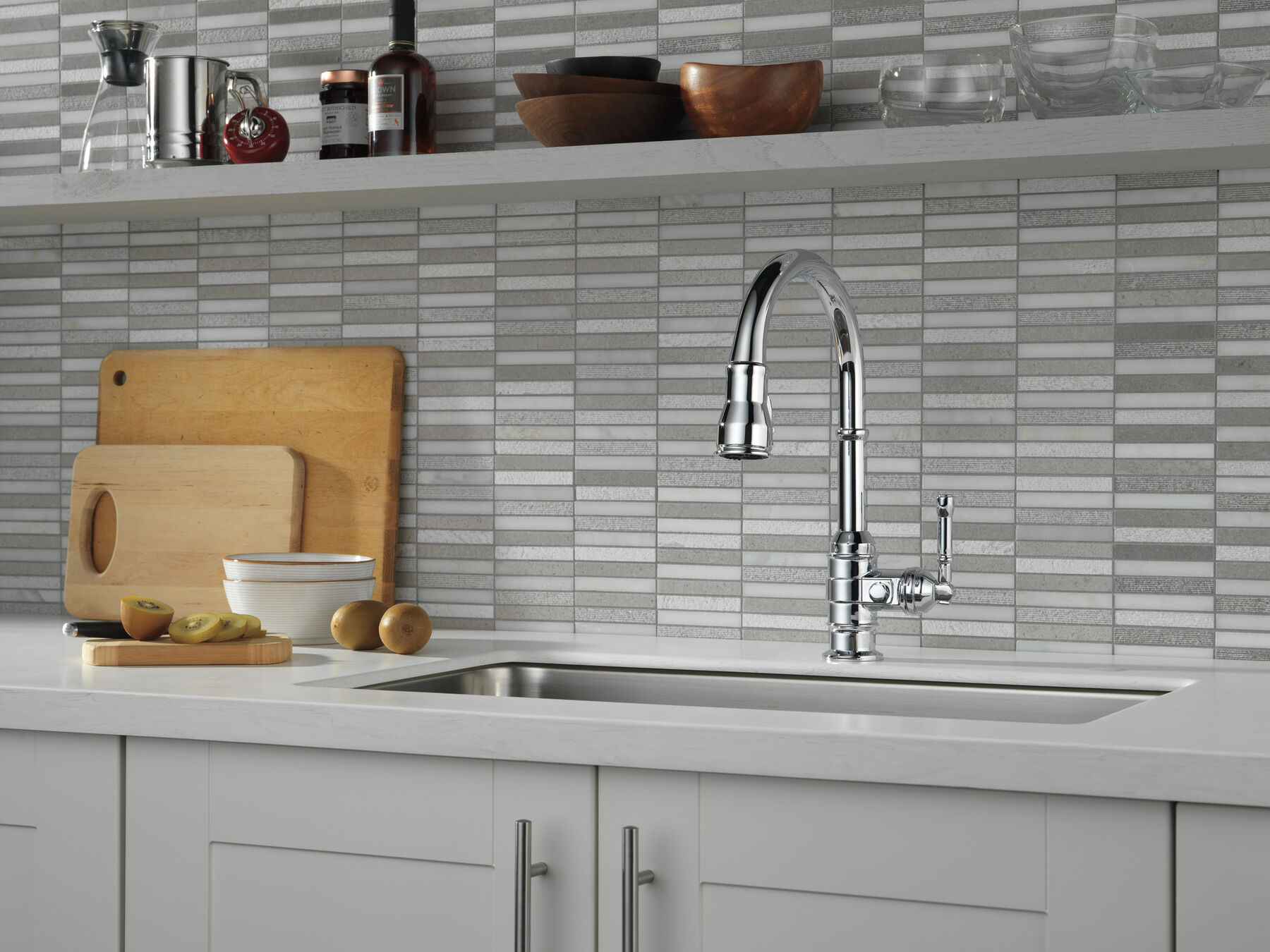 Single Handle Pull-Down Kitchen Faucet