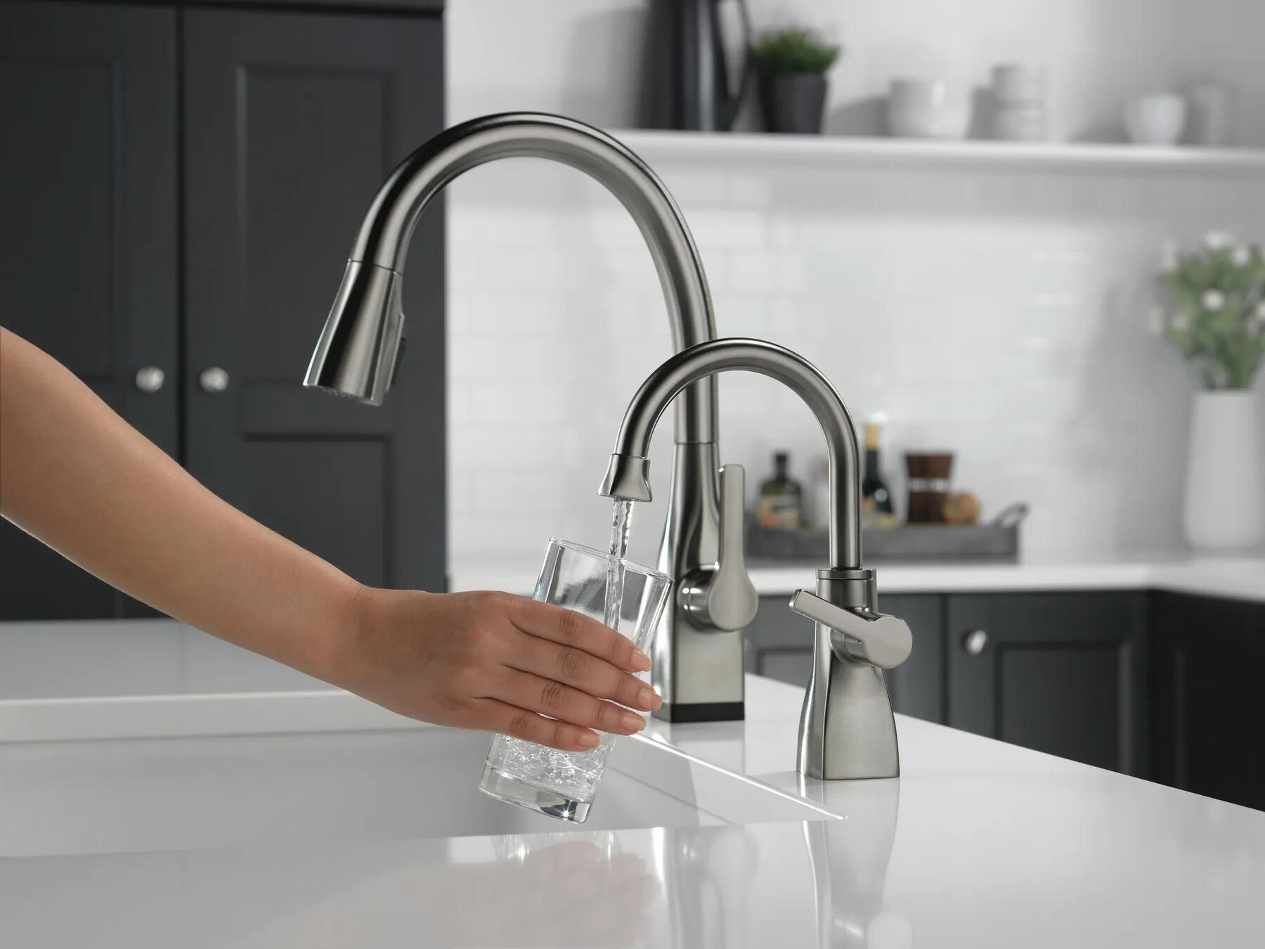 Single Handle Pull-Down Kitchen Faucet with Touch<sub>2</sub>O&reg; and ShieldSpray&reg; Technologies