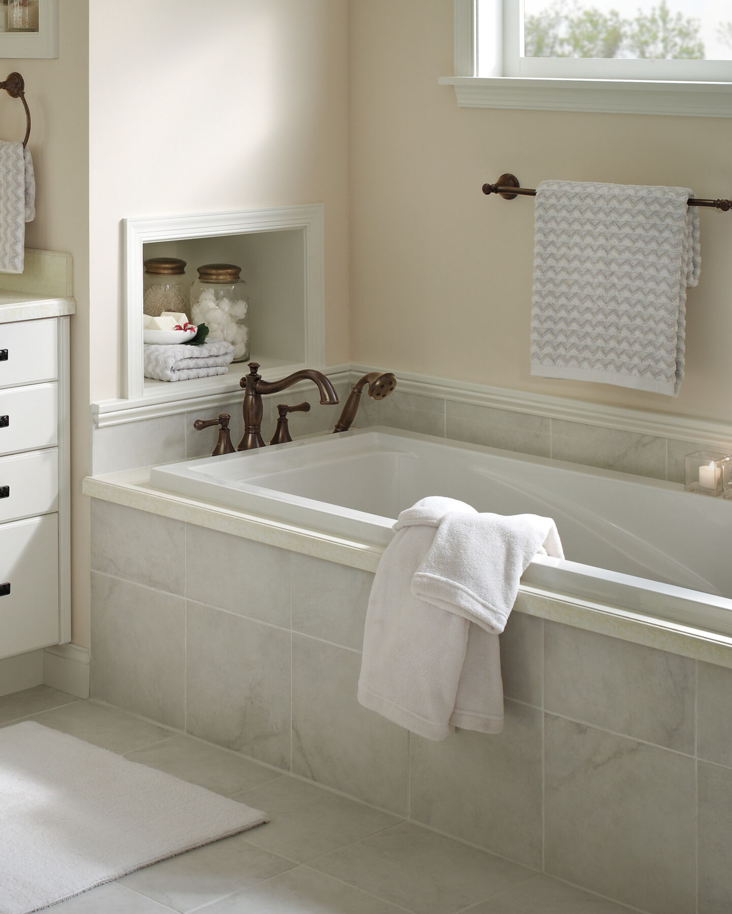 24" Towel Bar