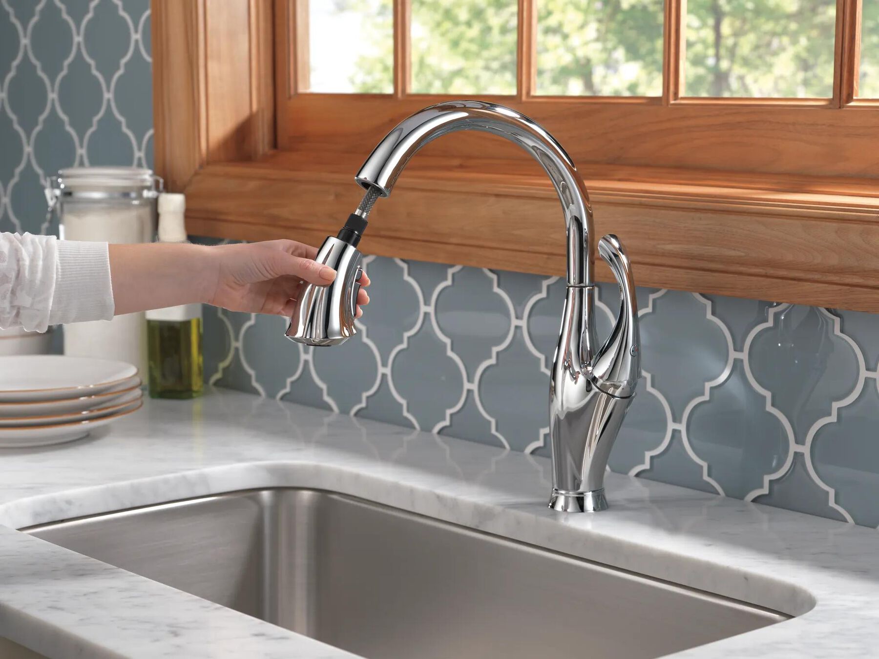 Single Handle Pull-Down Kitchen Faucet with ShieldSpray&reg; Technology