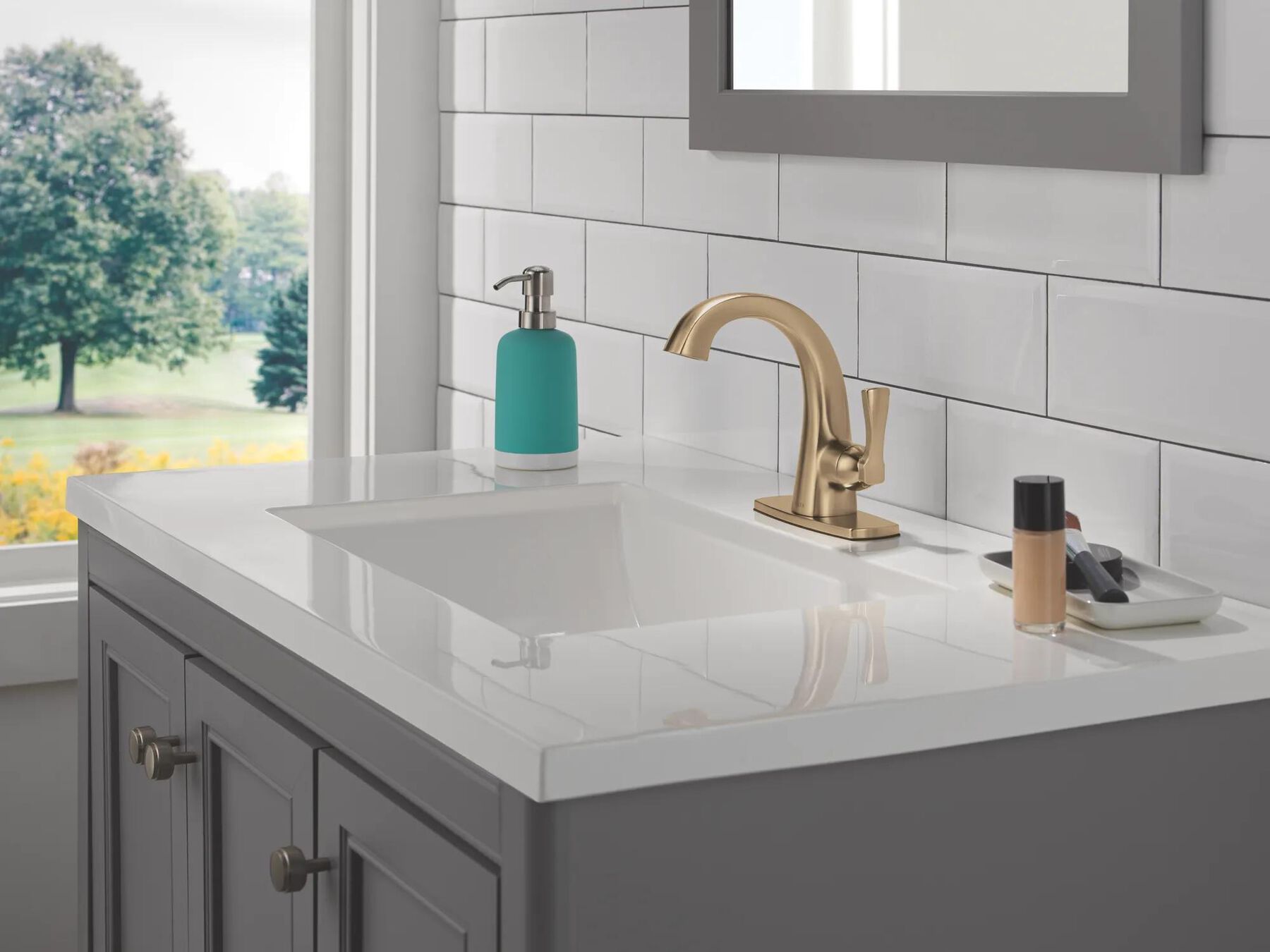 Single Handle Bathroom Faucet
