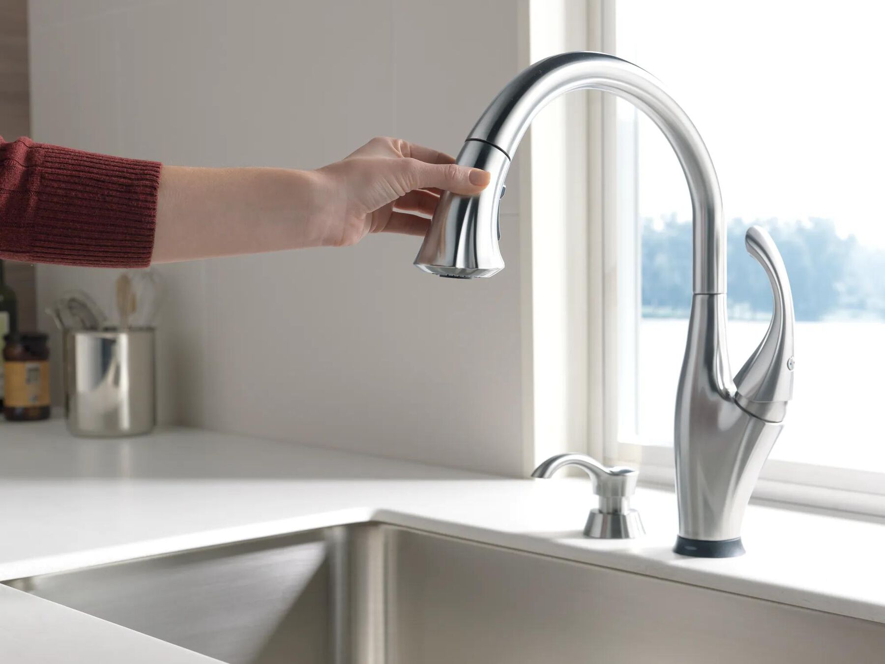 Single Handle Pull-Down Kitchen Faucet with Touch<sub>2</sub>O&reg; Technology and Soap Dispenser