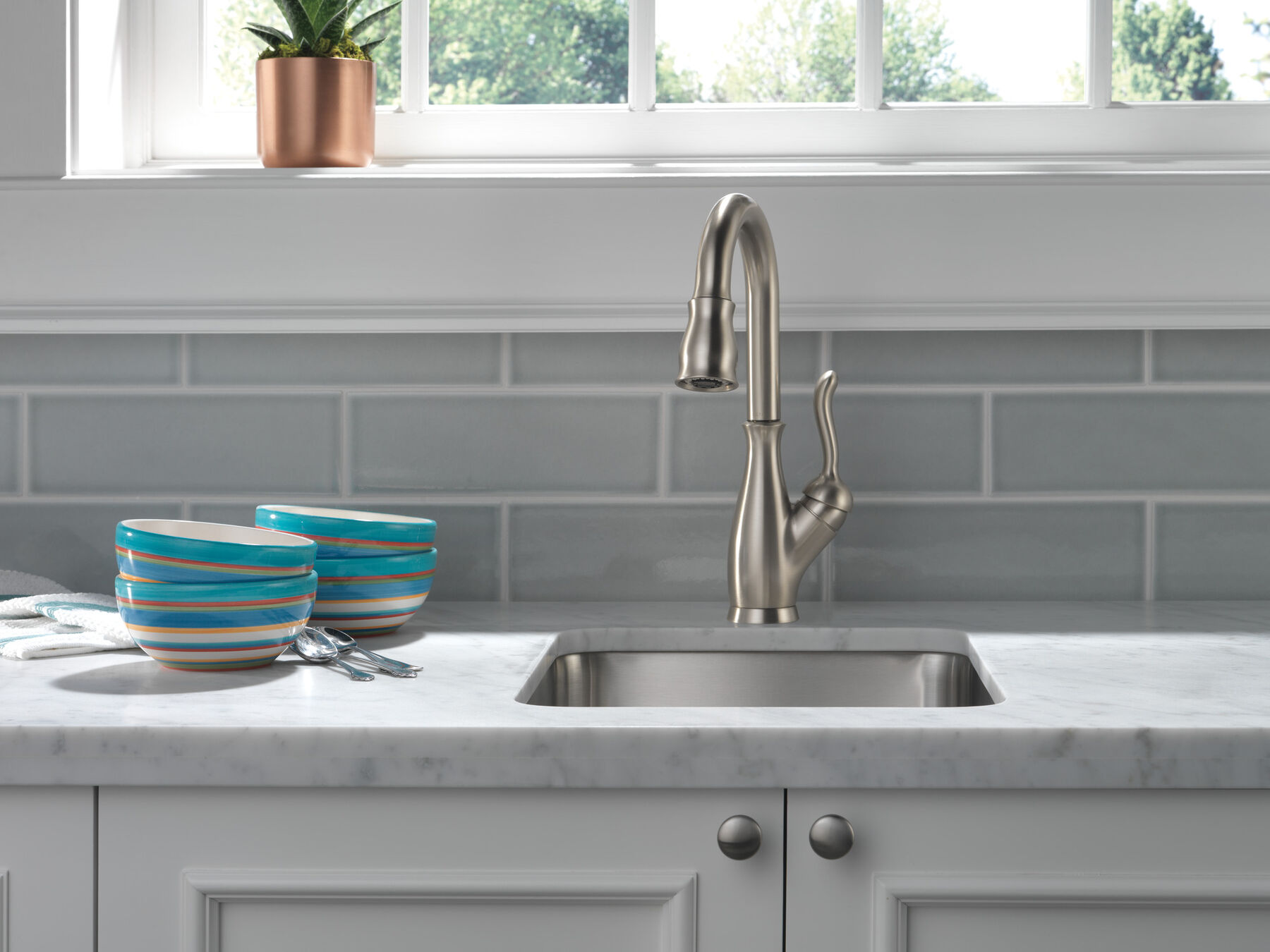 Single Handle Pull-Down Bar / Prep Faucet