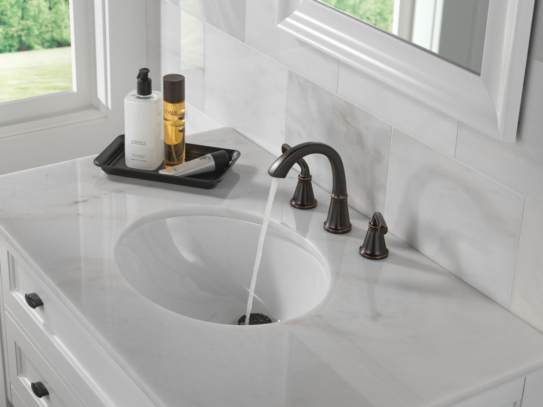 Two Handle Widespread Bathroom Faucet