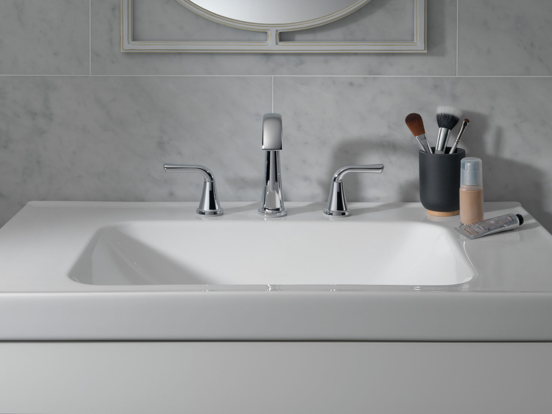 Two Handle Widespread Bathroom Faucet