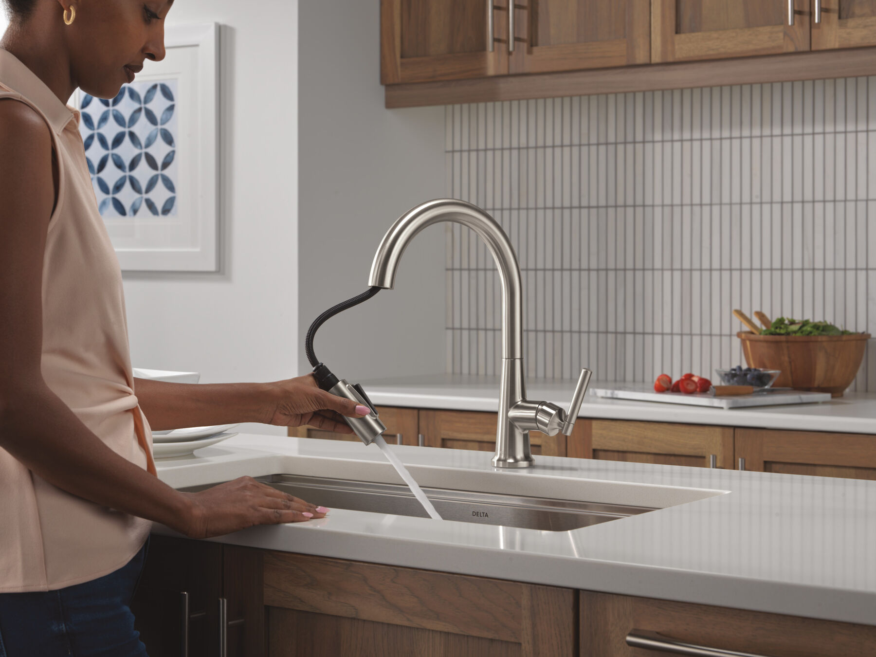 Single Handle Pull-Down Kitchen Faucet