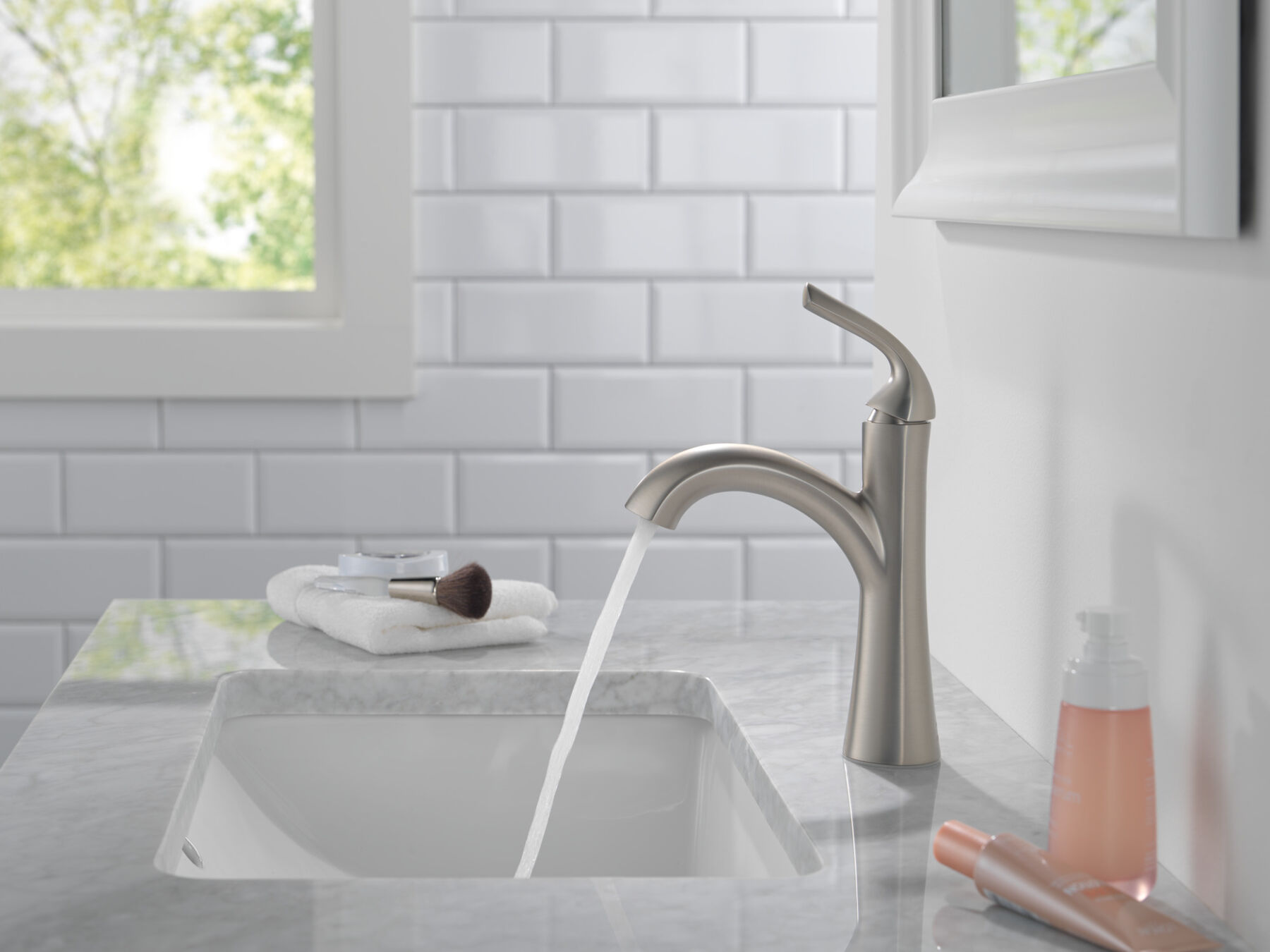 Single Handle Bathroom Faucet