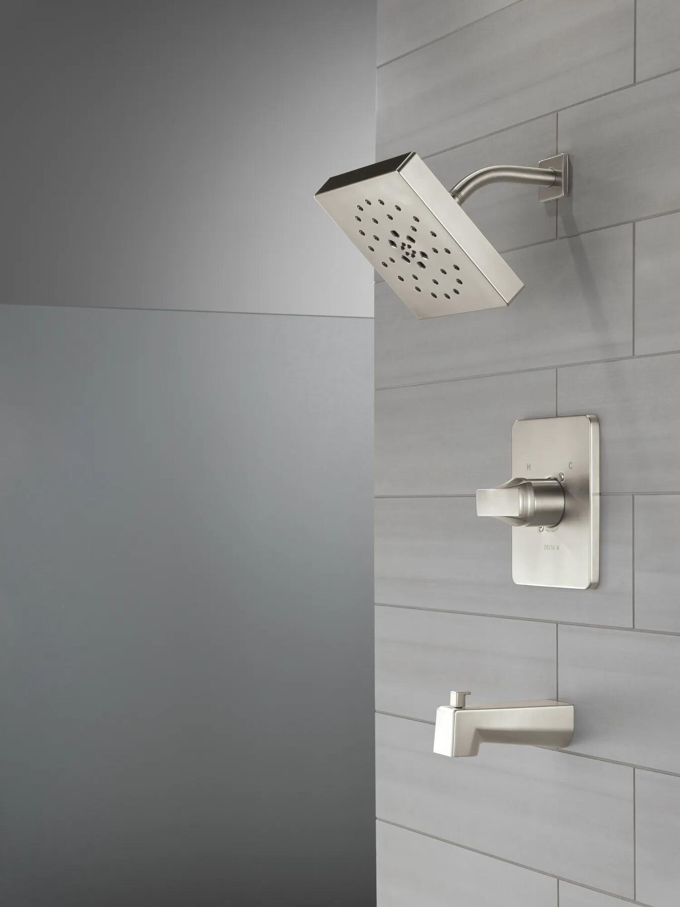 H2Okinetic&reg; 4-Setting Shower Head with Ultrasoak&reg;
