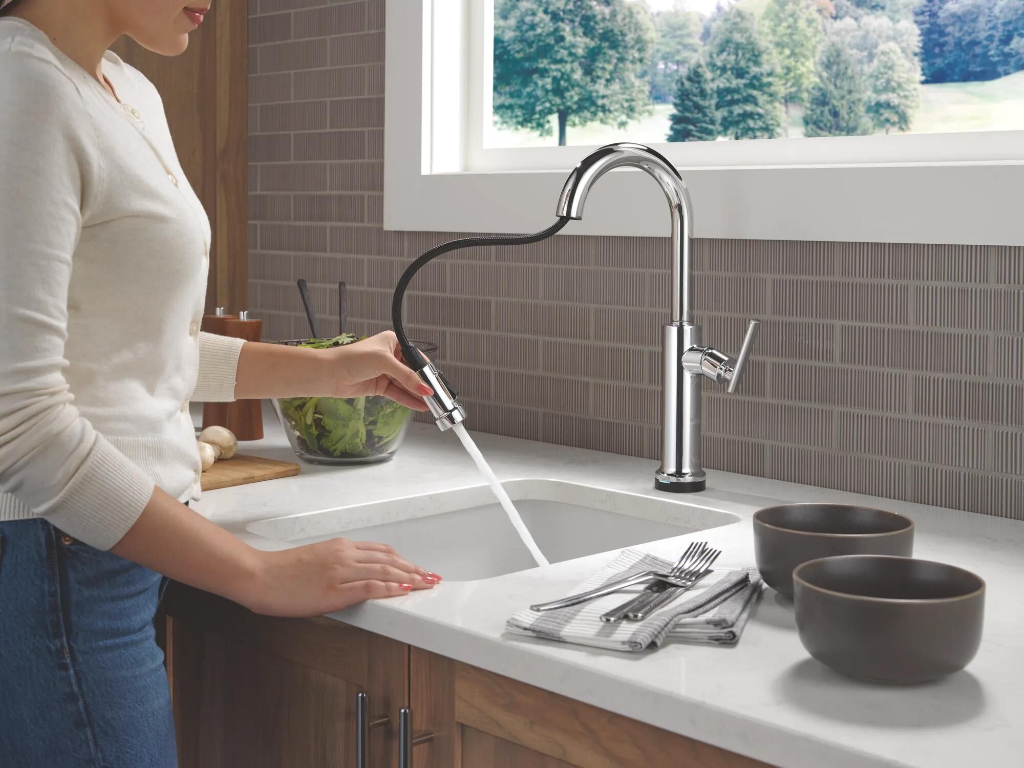 Touch2O® Technology Bar / Prep Faucet with Touchless Technology in