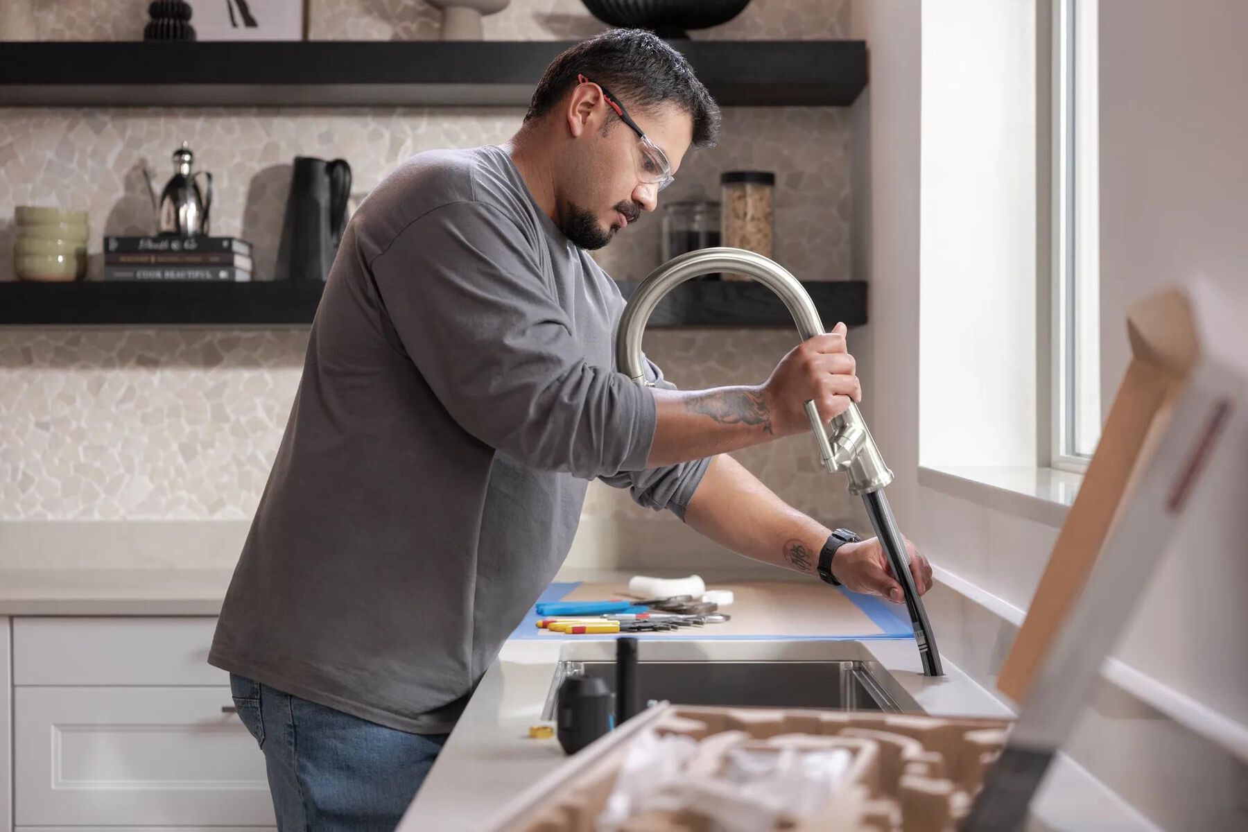 Single Handle Pull-Down Kitchen Faucet
