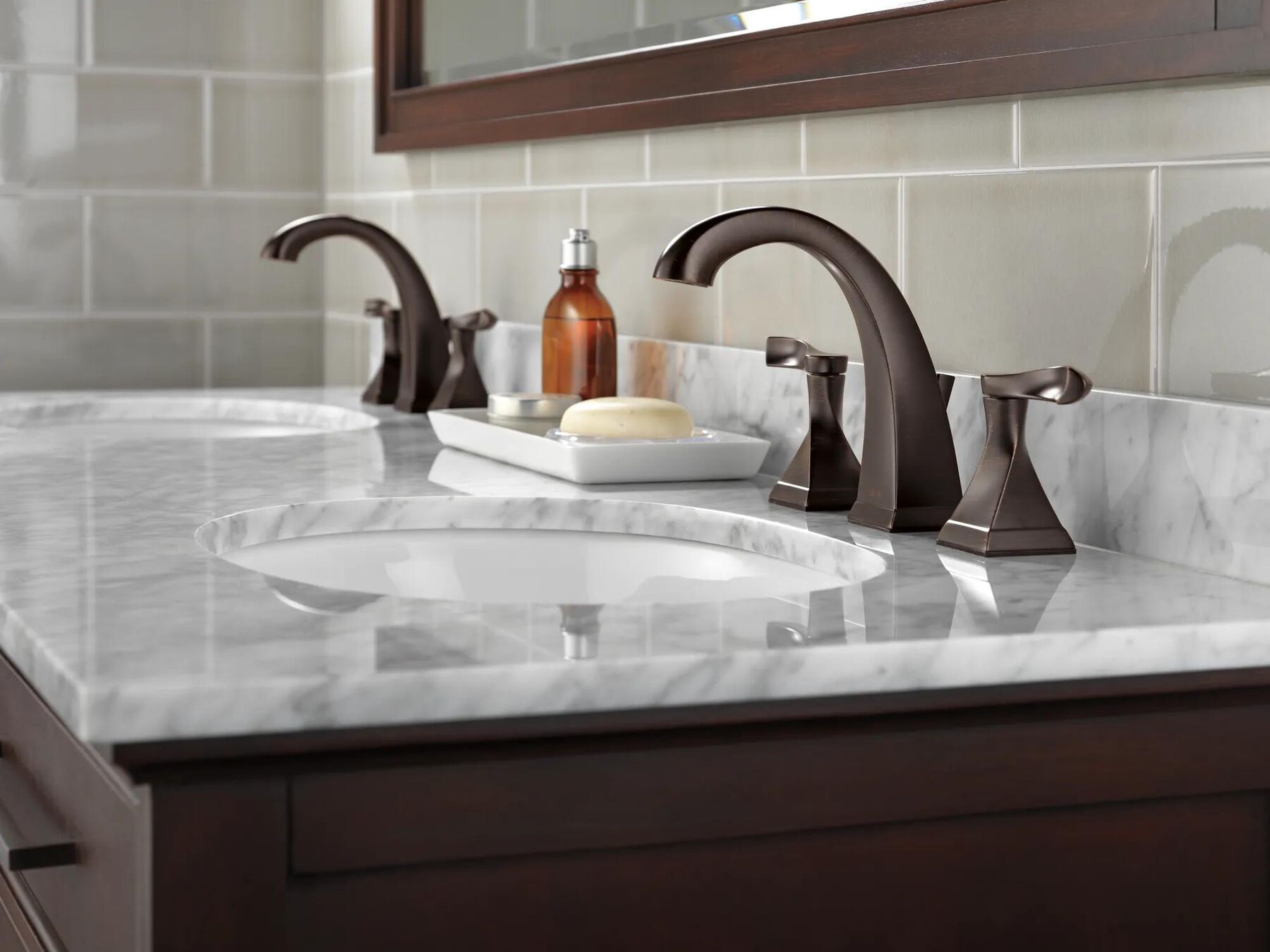 Two Handle Widespread Bathroom Faucet