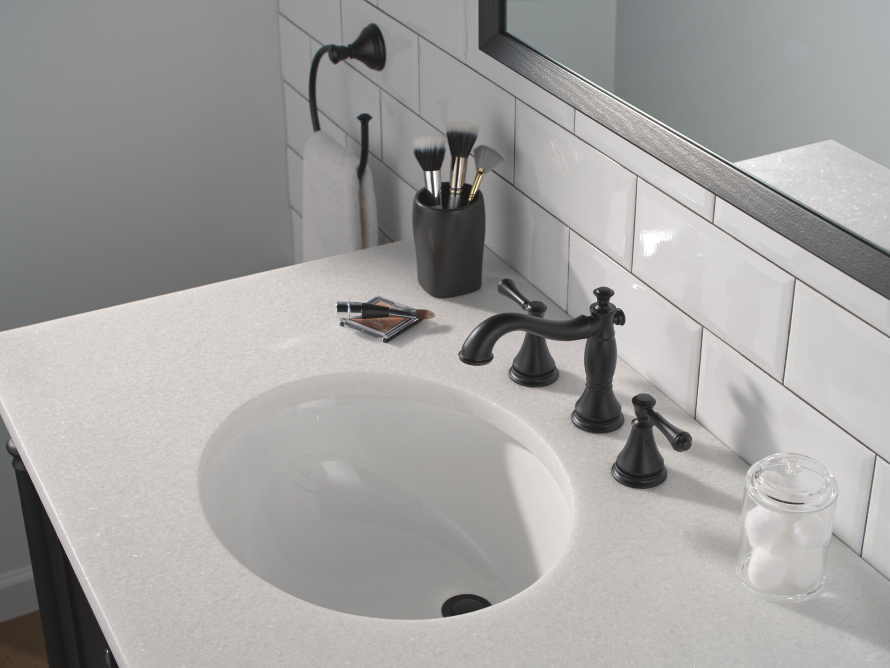 Two Handle Widespread Bathroom Faucet