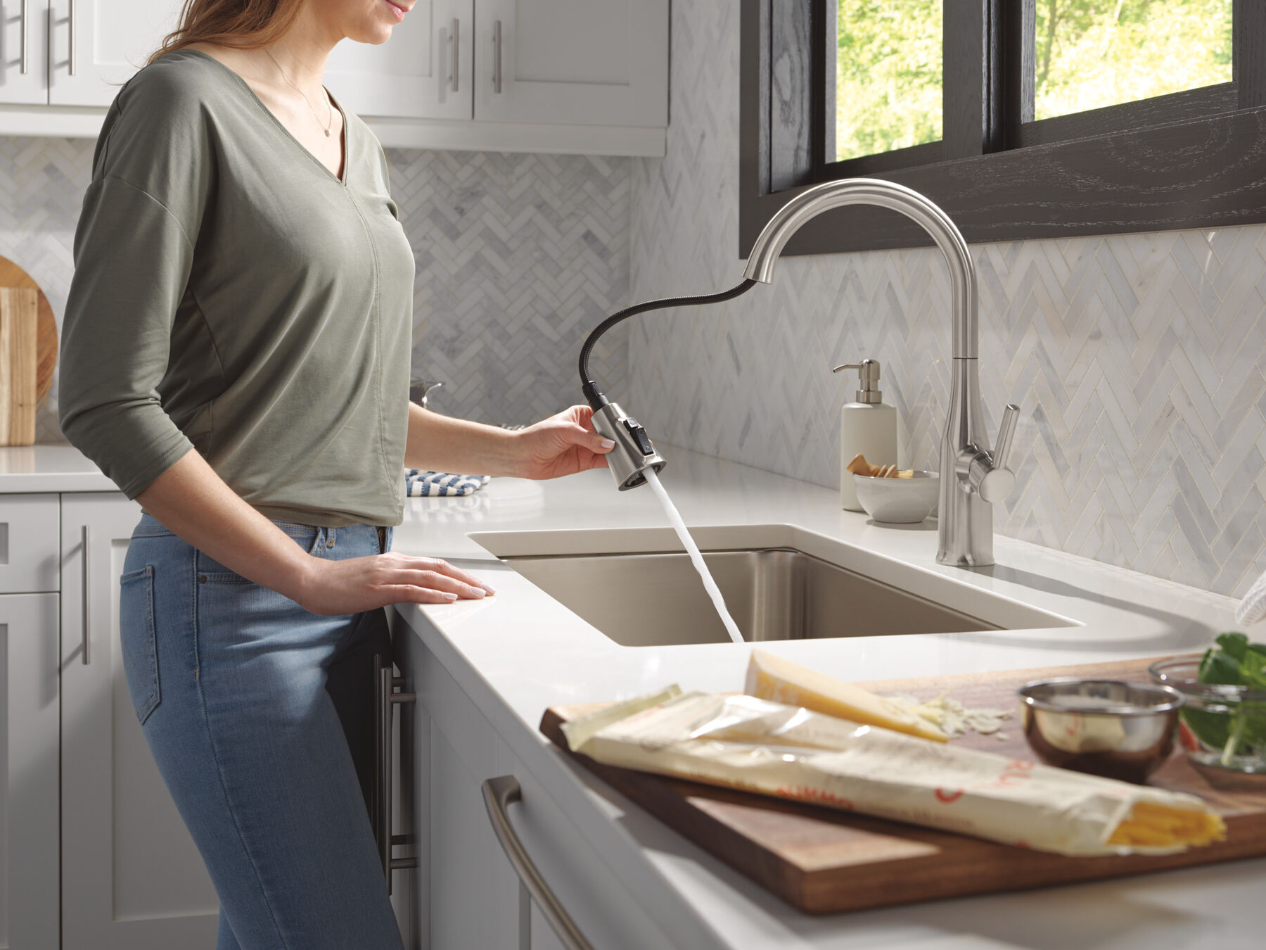 Pull-Down Kitchen 1 Handle with Soap Dispenser Bundle