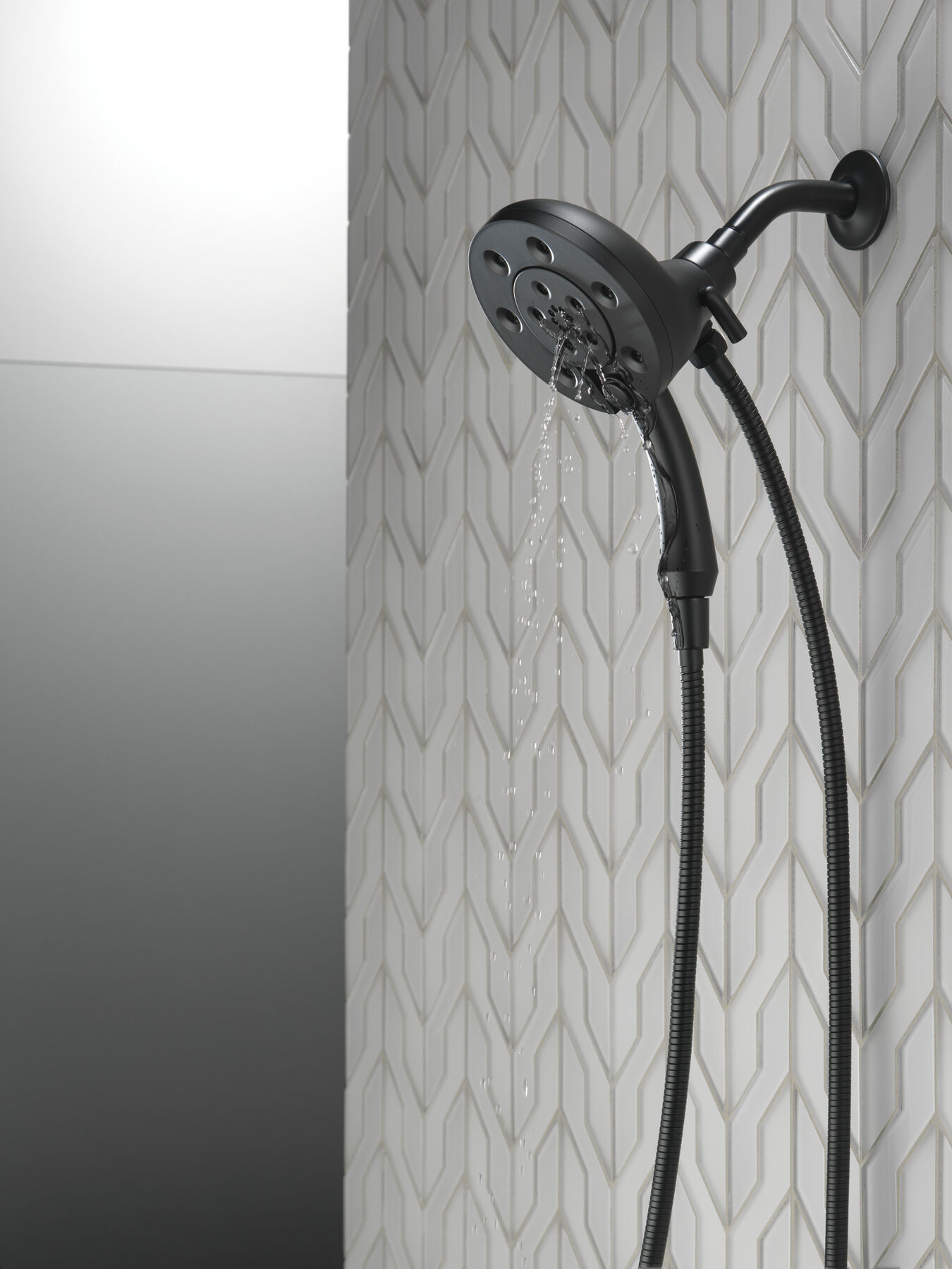 H<sub>2</sub>Okinetic&reg; In2ition&reg; 4-Setting Two-in-One Shower