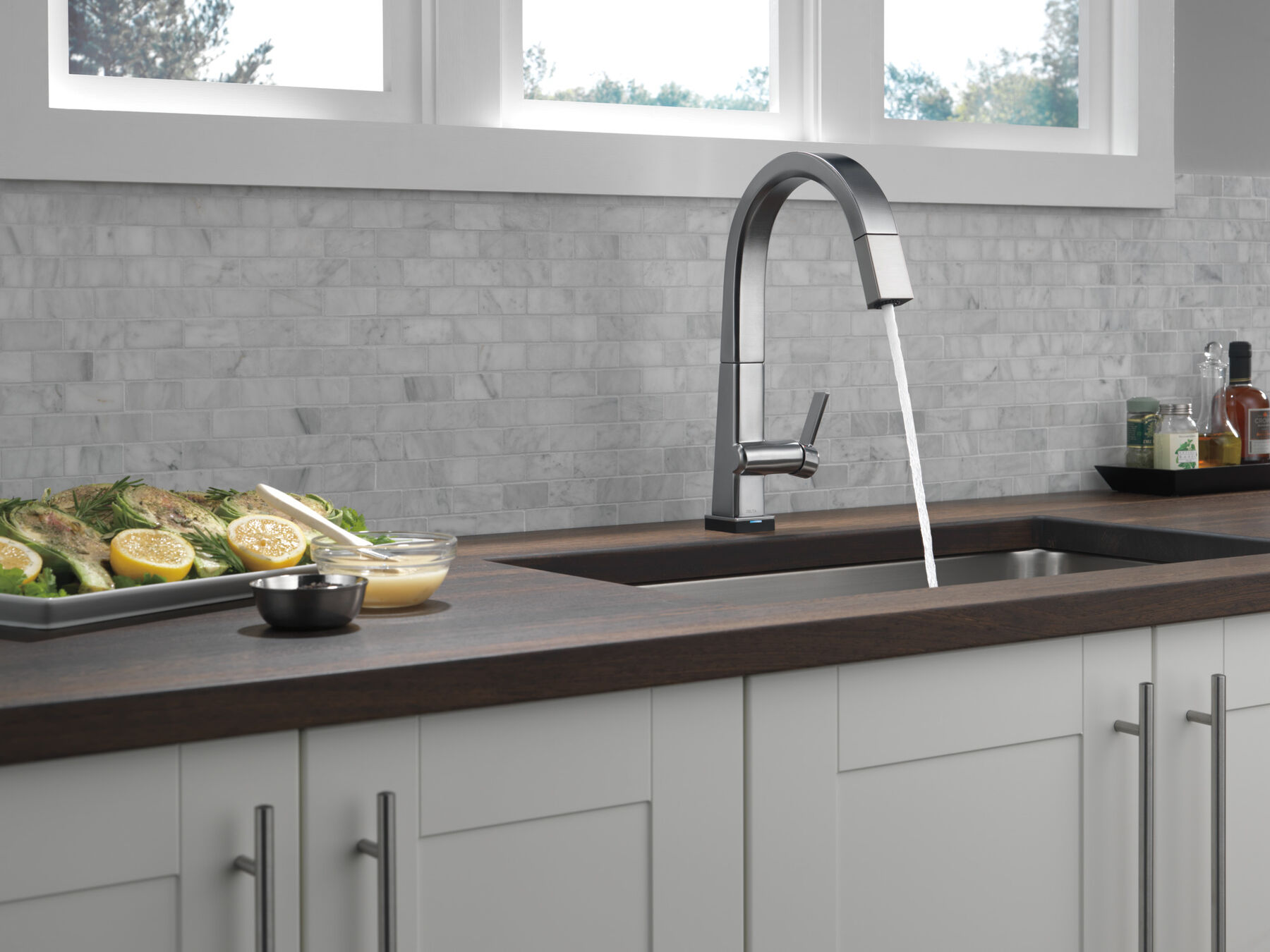 Touch<sub>2</sub>O&reg;  Pull-Down Kitchen Faucet (Recertified)