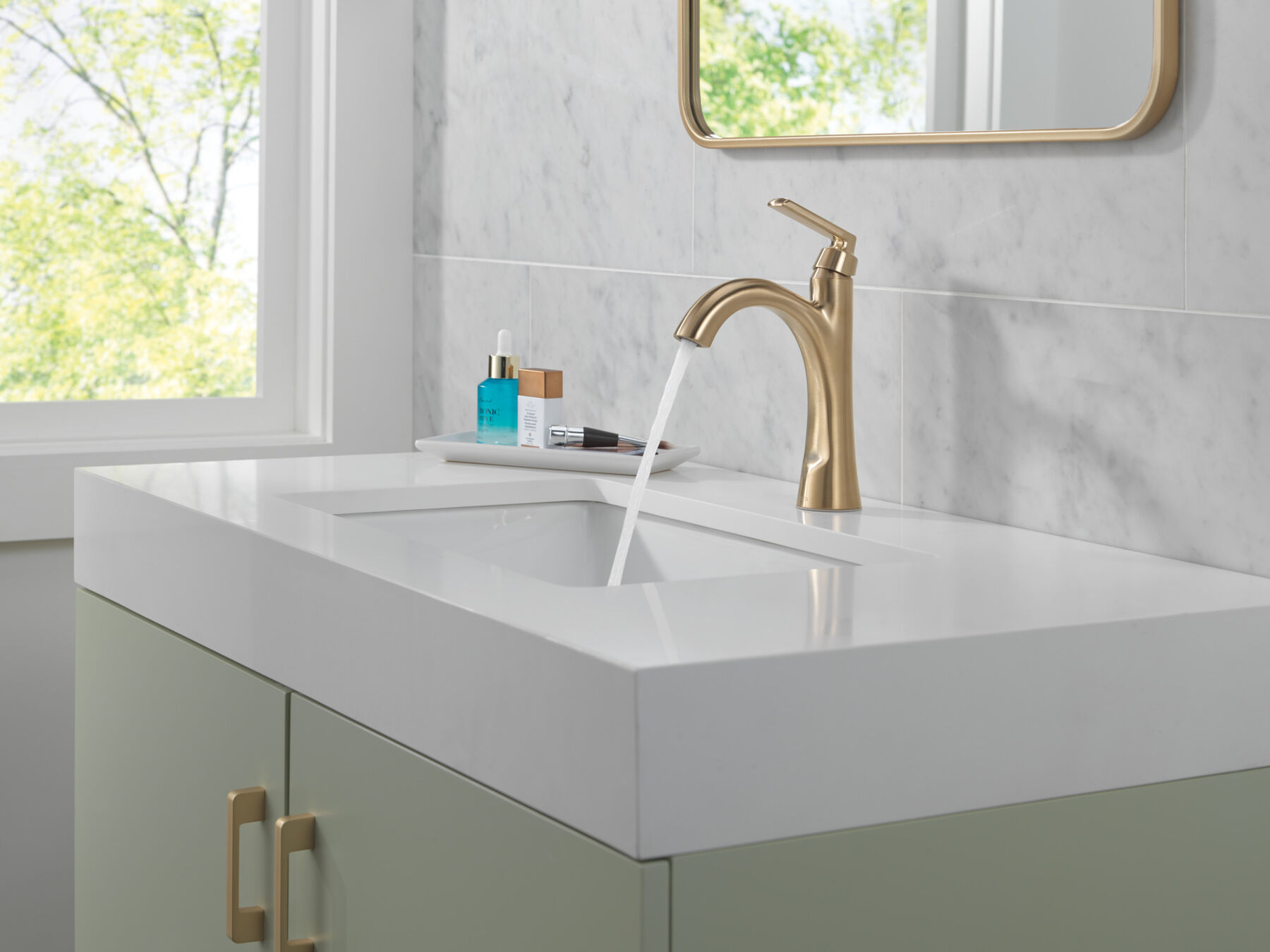 Single Handle Bath Faucet (Recertified)