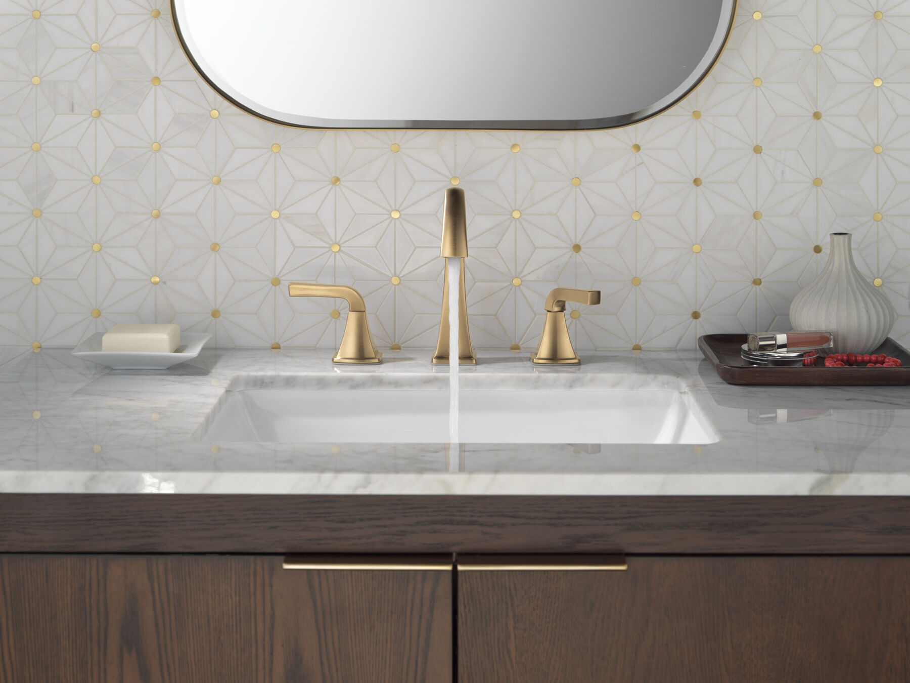 Two Handle Widespread Bathroom Faucet