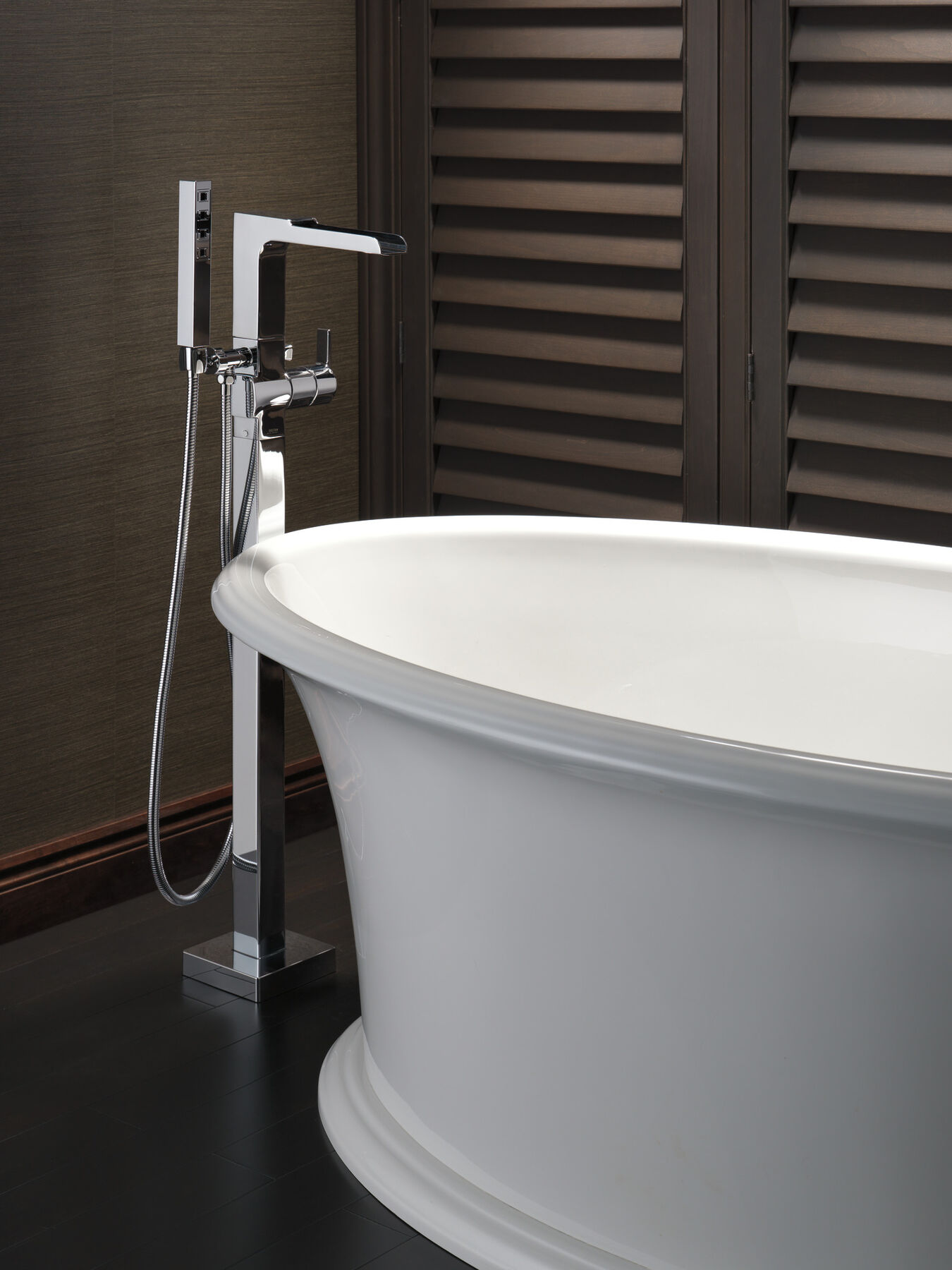 Single Handle Floor Mount Channel Spout Tub Filler Trim with Hand Shower