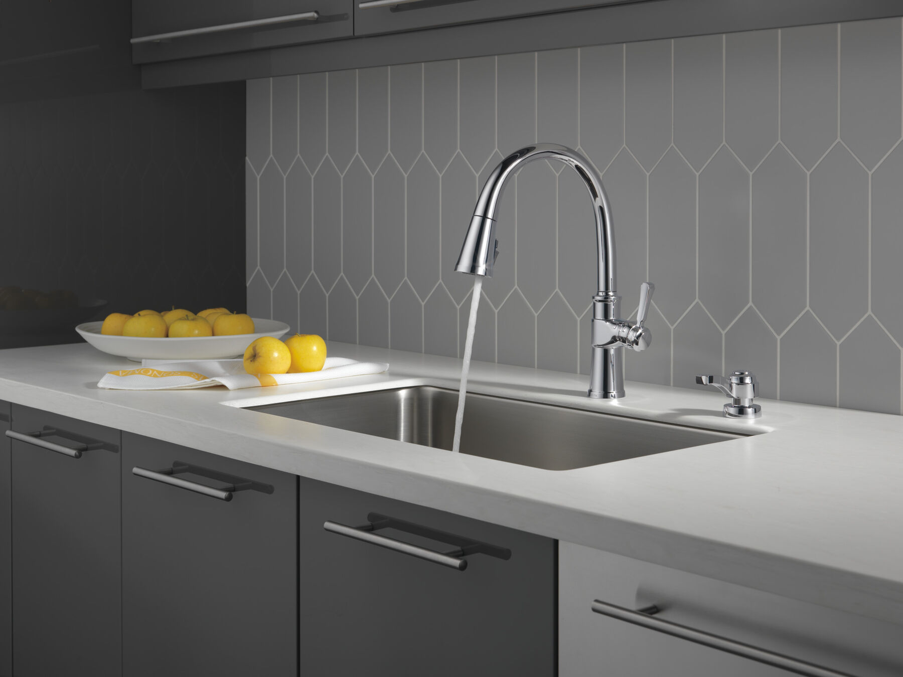 Pull-Down Kitchen Faucet w/ Soap (Recertified)