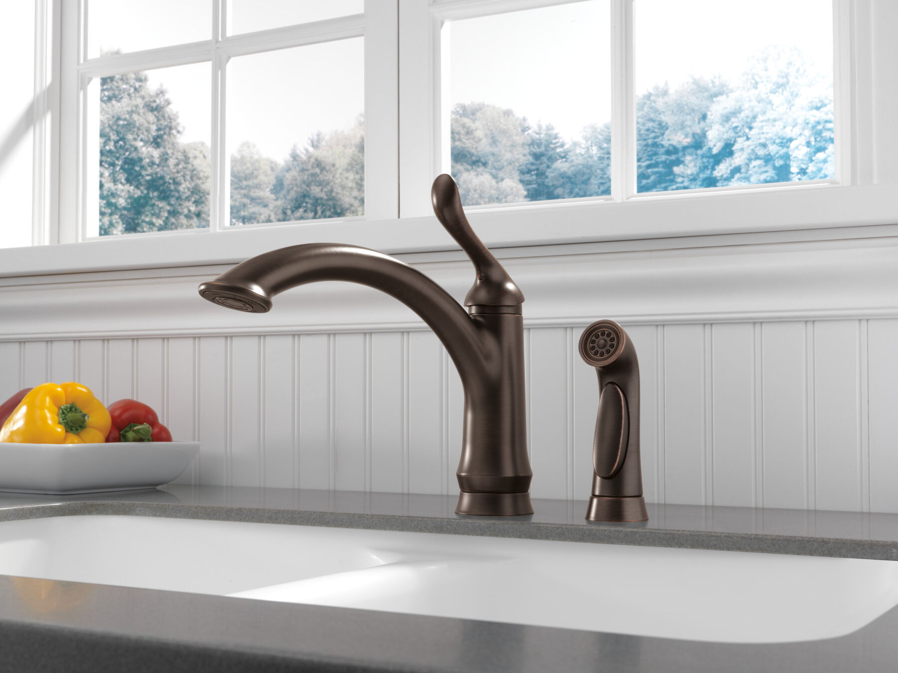 Kitchen Faucet w/Spray (Recertified)
