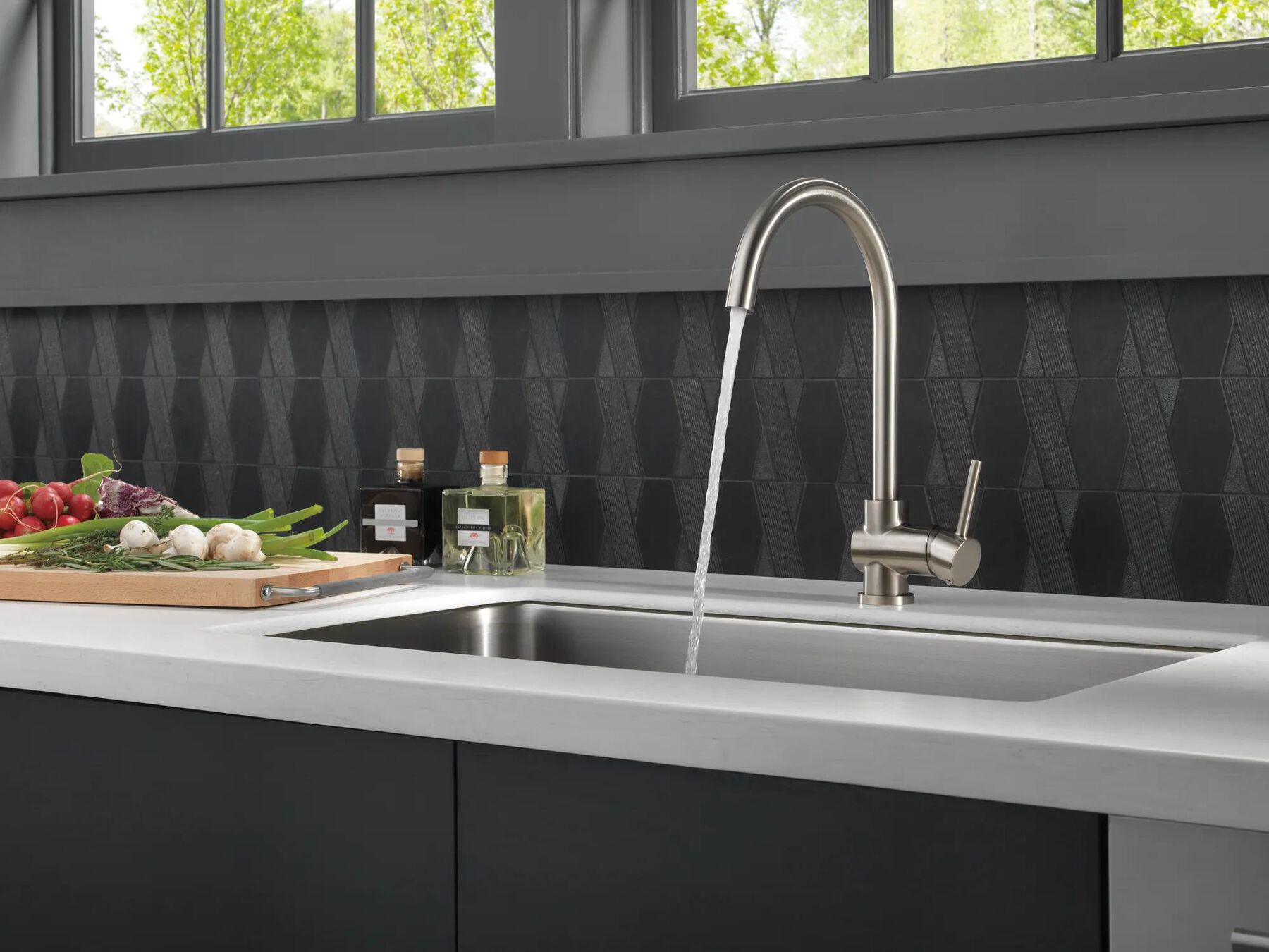 Single Handle Kitchen Faucet