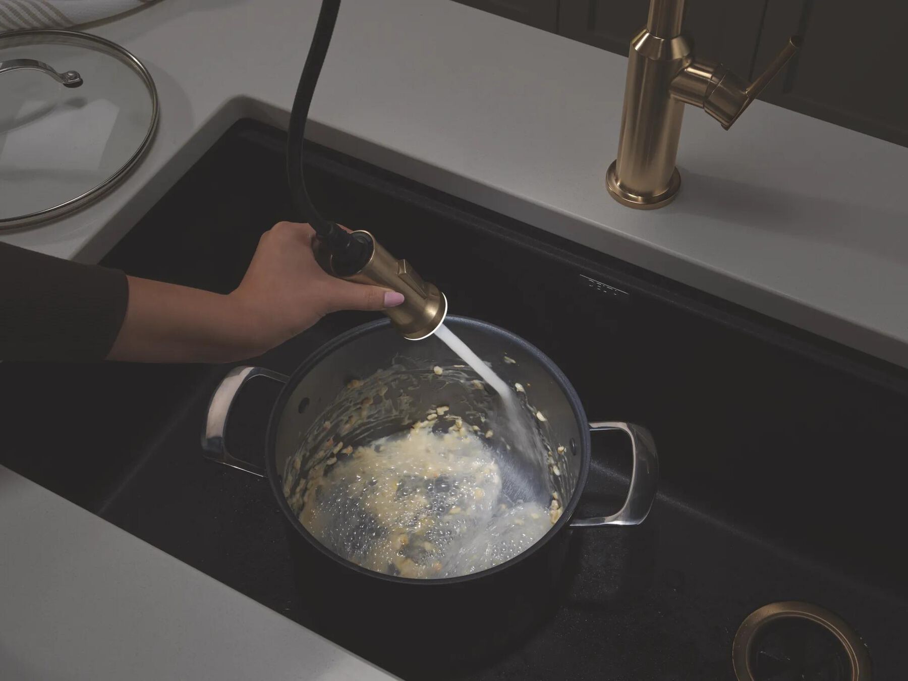 Single Handle Pull-Down Kitchen Faucet With Spring Spout