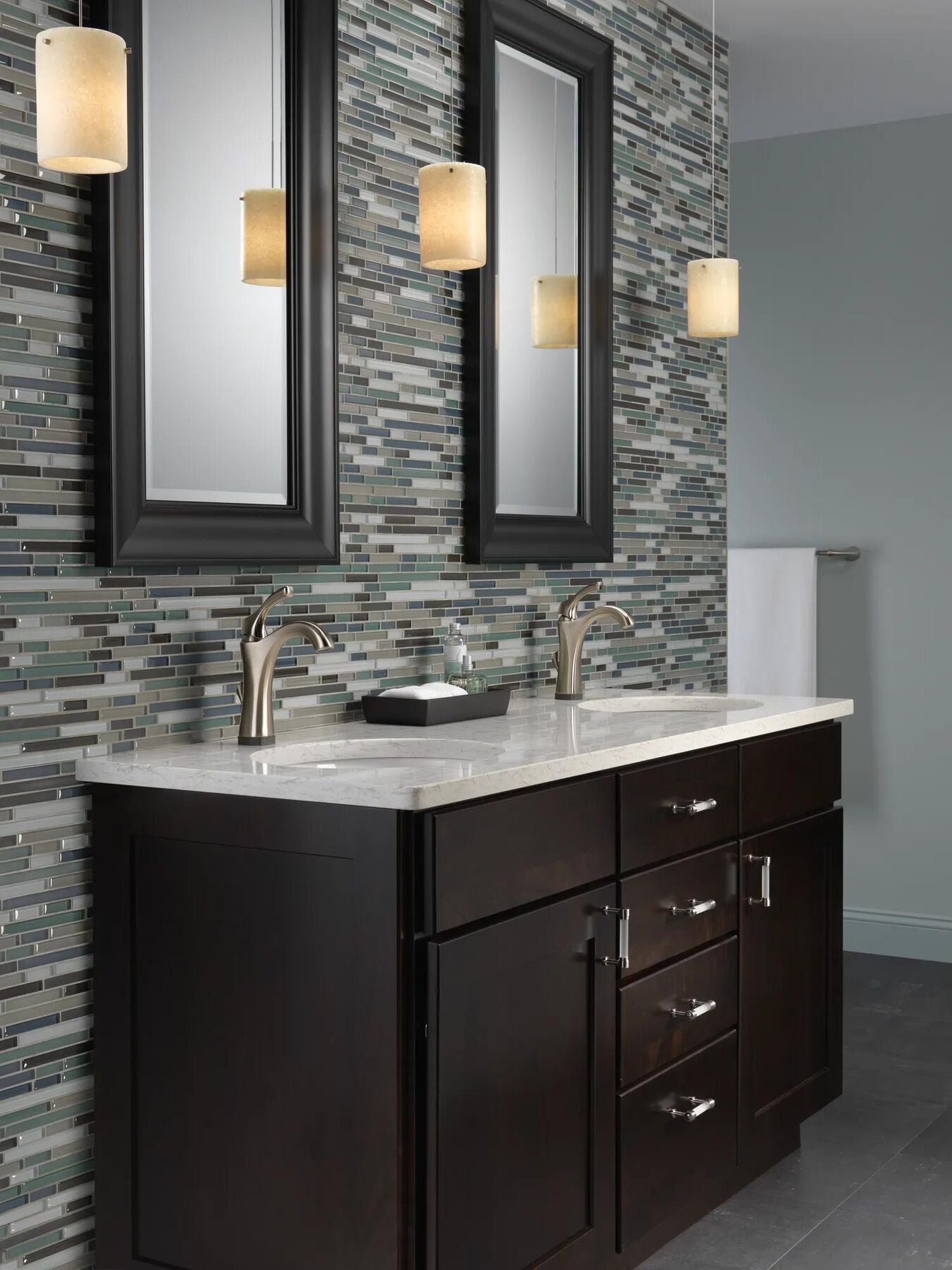 24" Towel Bar