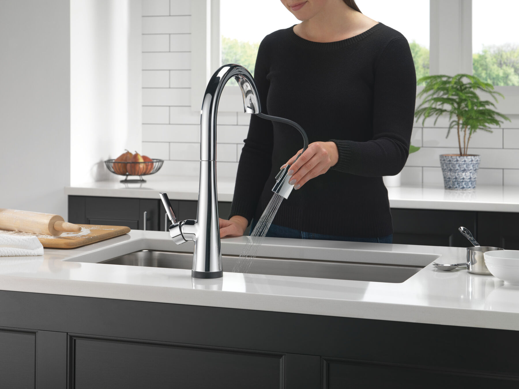 Single Handle Pull-Down Kitchen Faucet With Touch<sub>2</sub>O&reg; Technology(Recertified)
