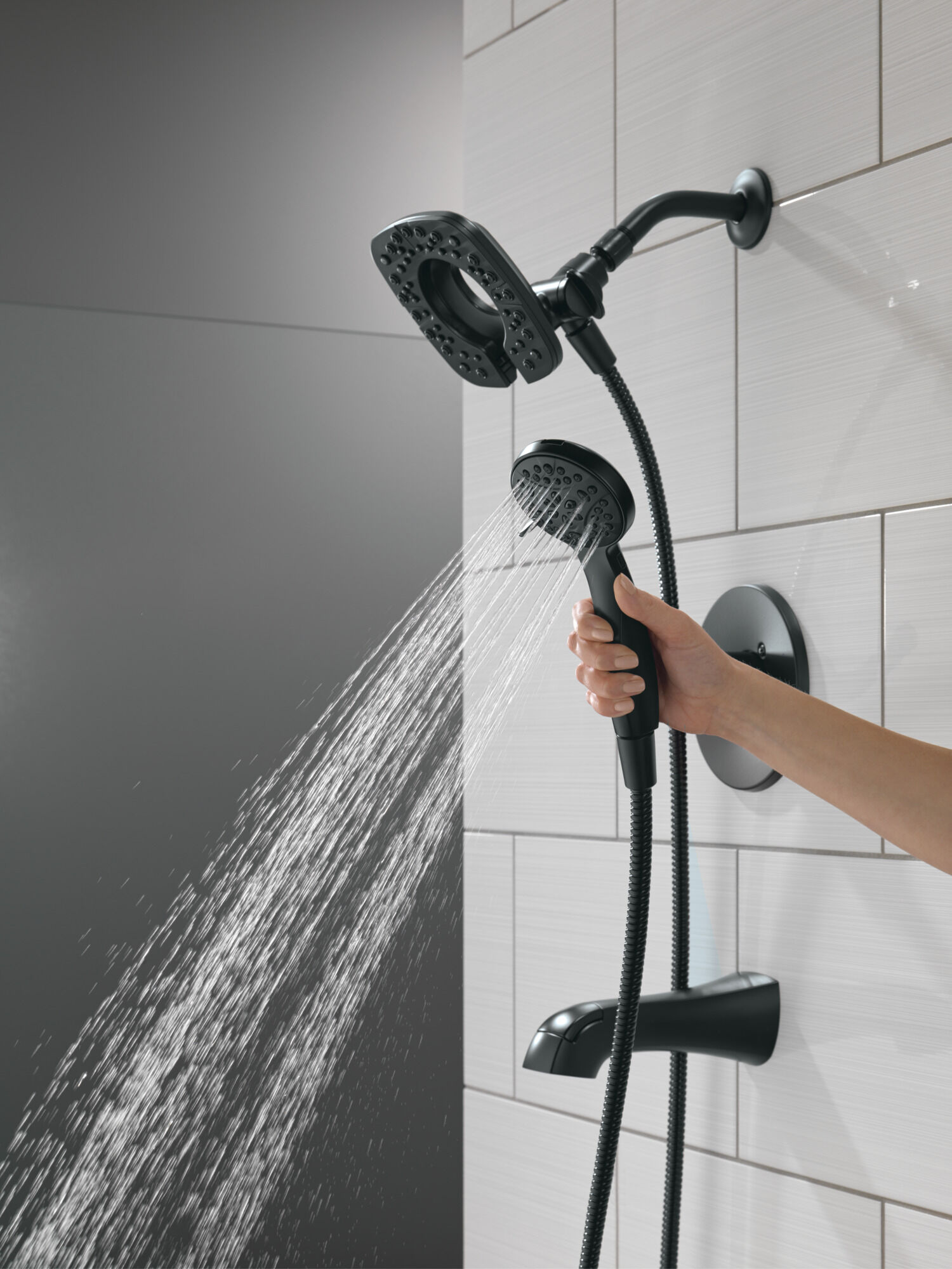 Monitor® 14 Series Tub and Shower in Matte Black 144895-BL-I