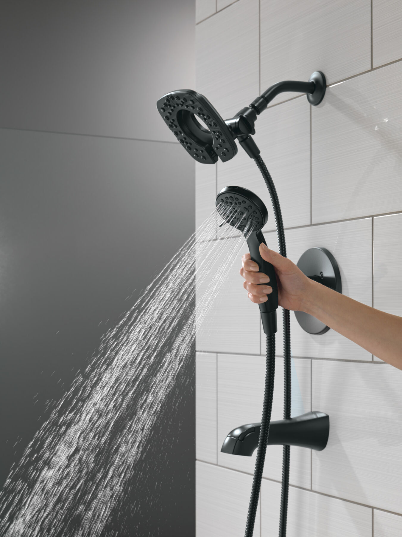 Monitor&reg; 14 Series Tub and Shower