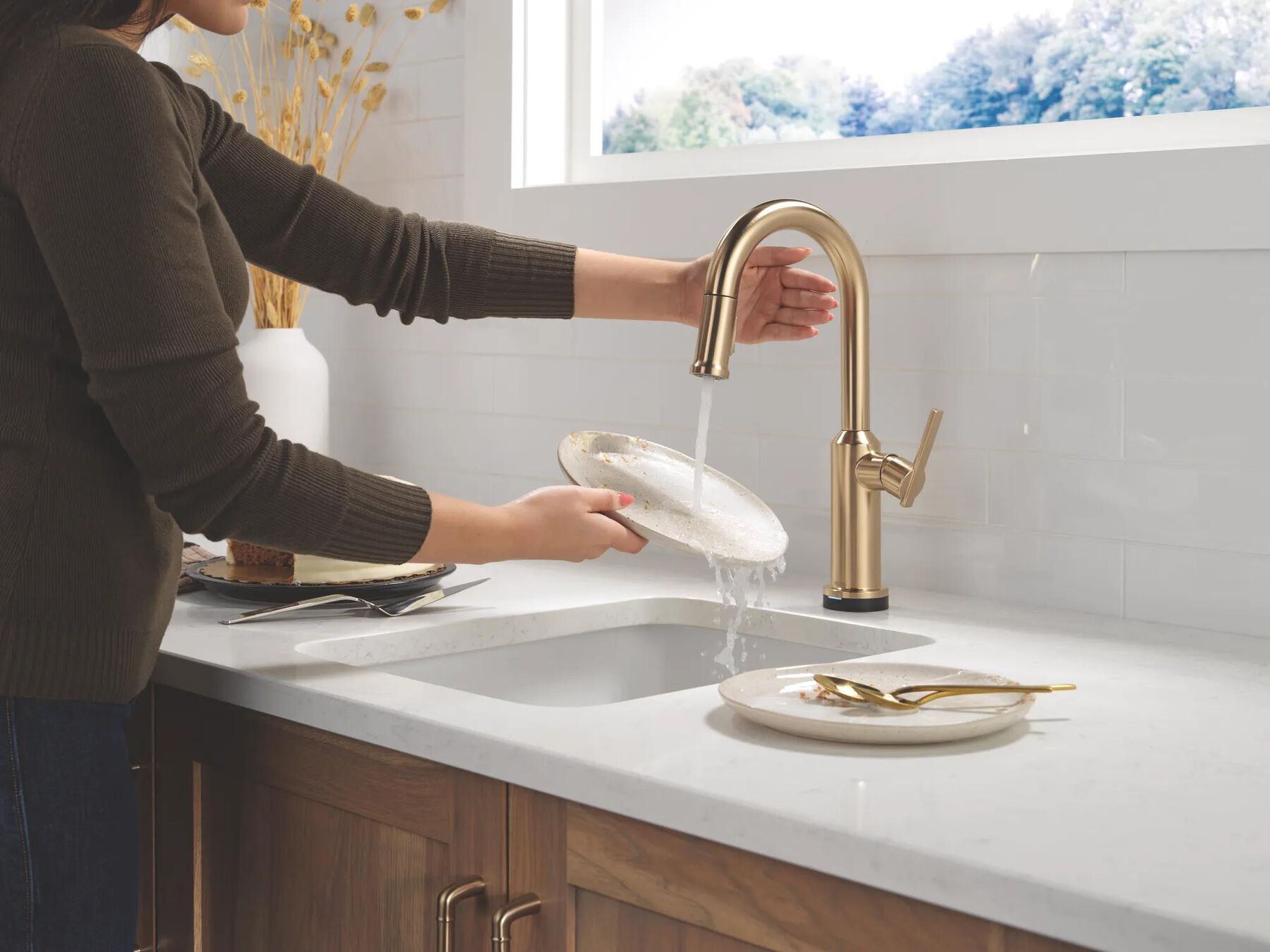 Touch2O&reg; Bar / Prep Faucet with Touchless Technology