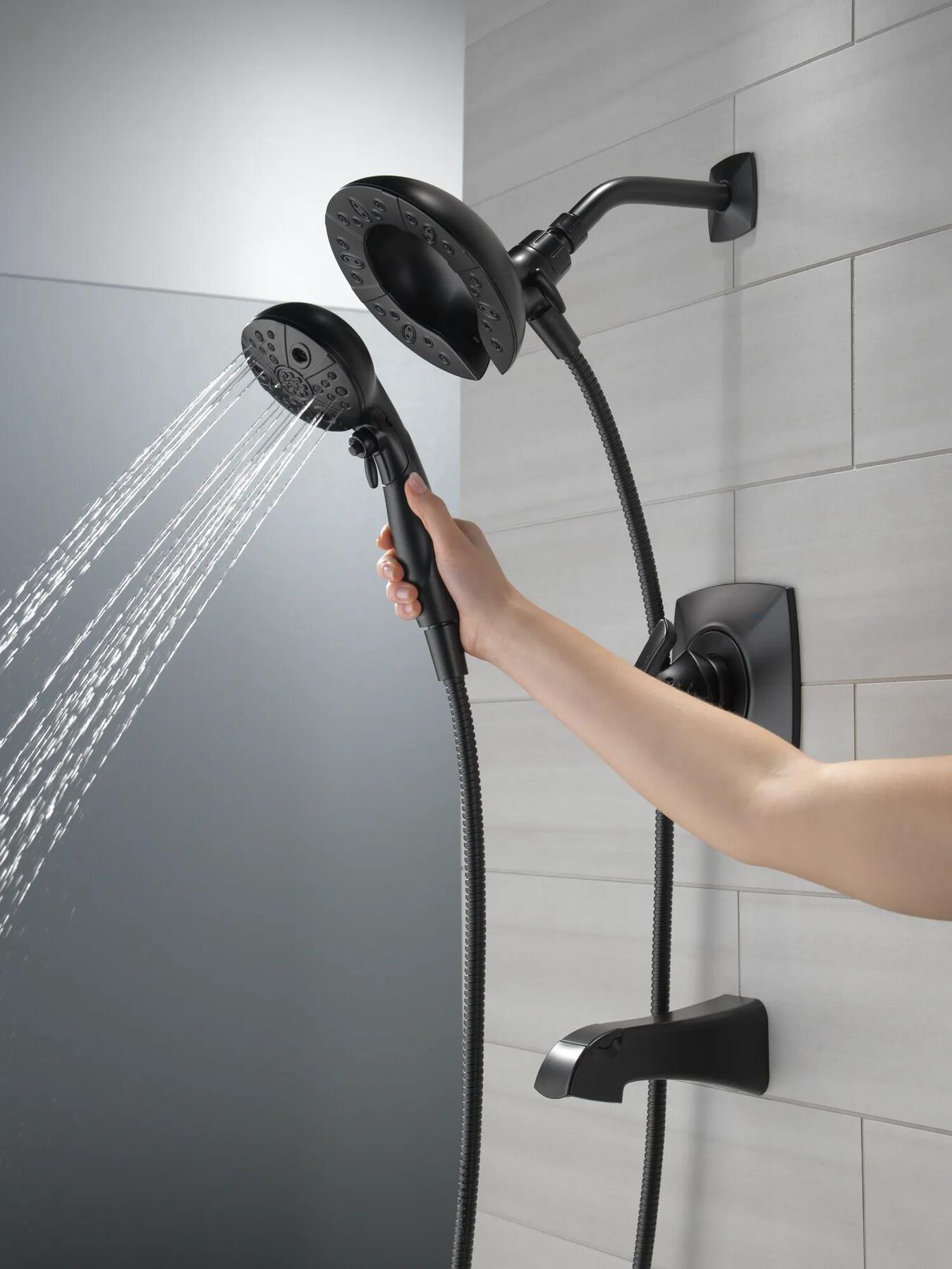 Monitor&reg; 14 Series Tub and Shower with In2ition&reg; Two-in-One Shower