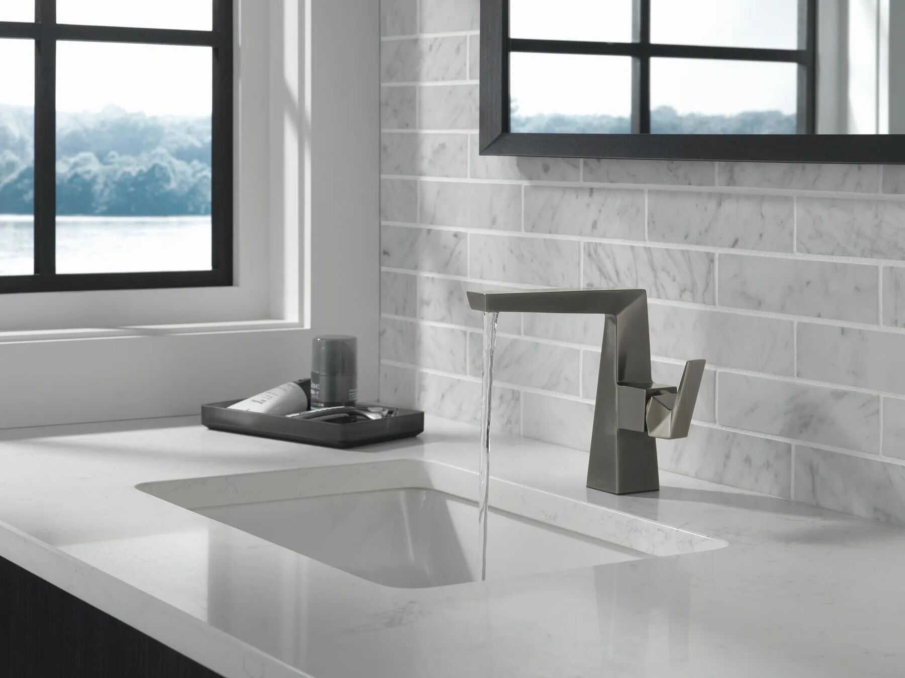 Single Handle Mid-Height Bathroom Faucet