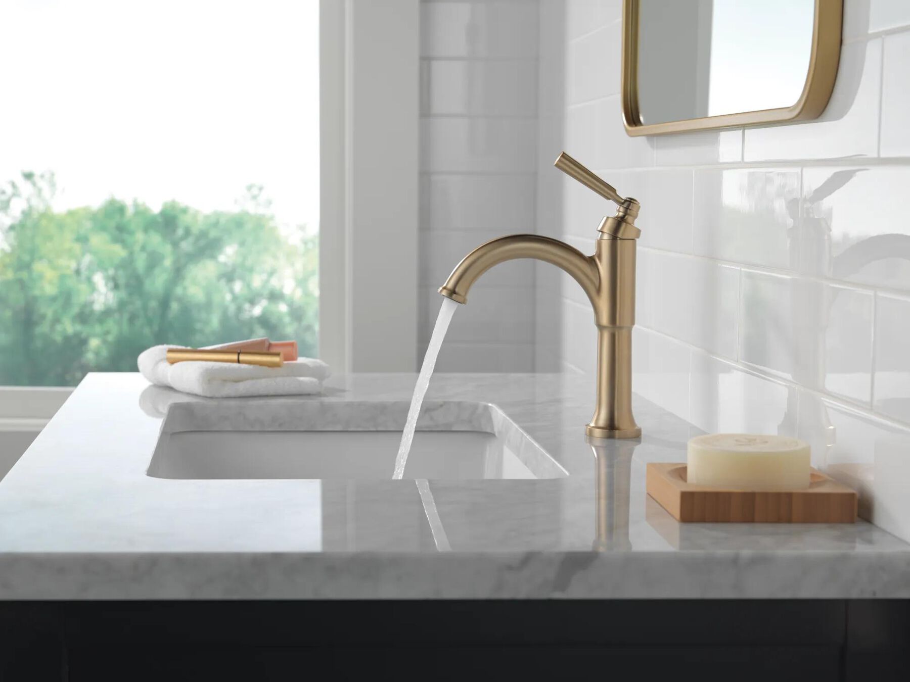 Single Handle Bathroom Faucet (Recertified)
