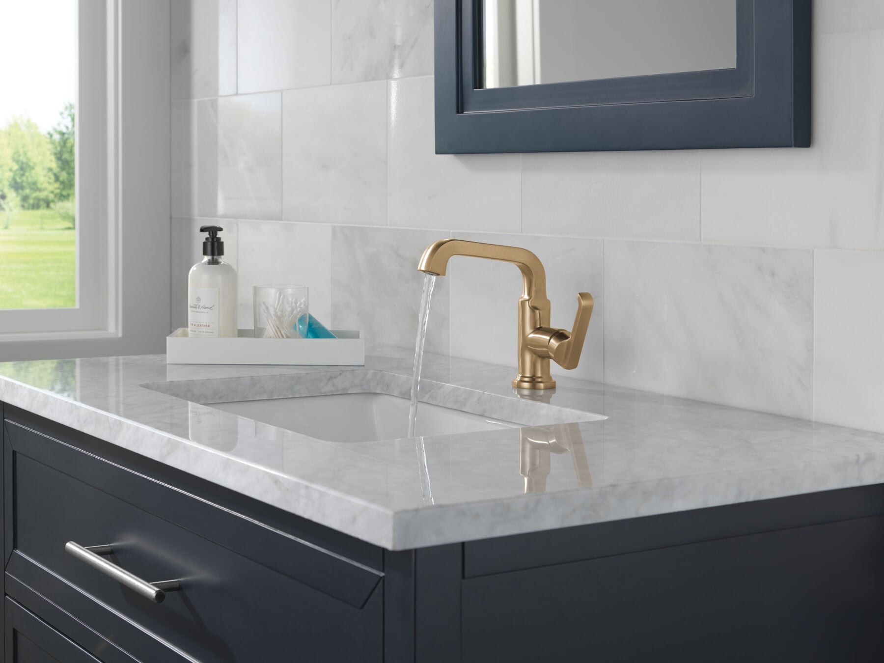 Single Handle Bathroom Faucet