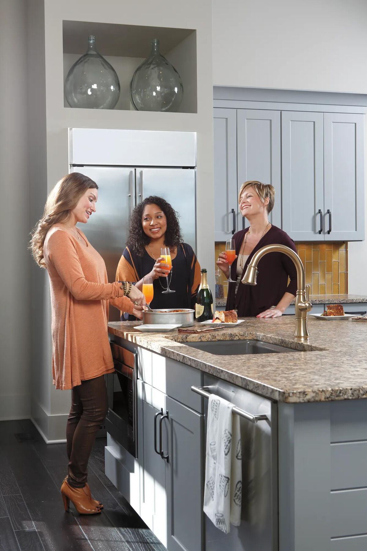 Single Handle Pull-Down Kitchen Faucet with ShieldSpray&reg; Technology