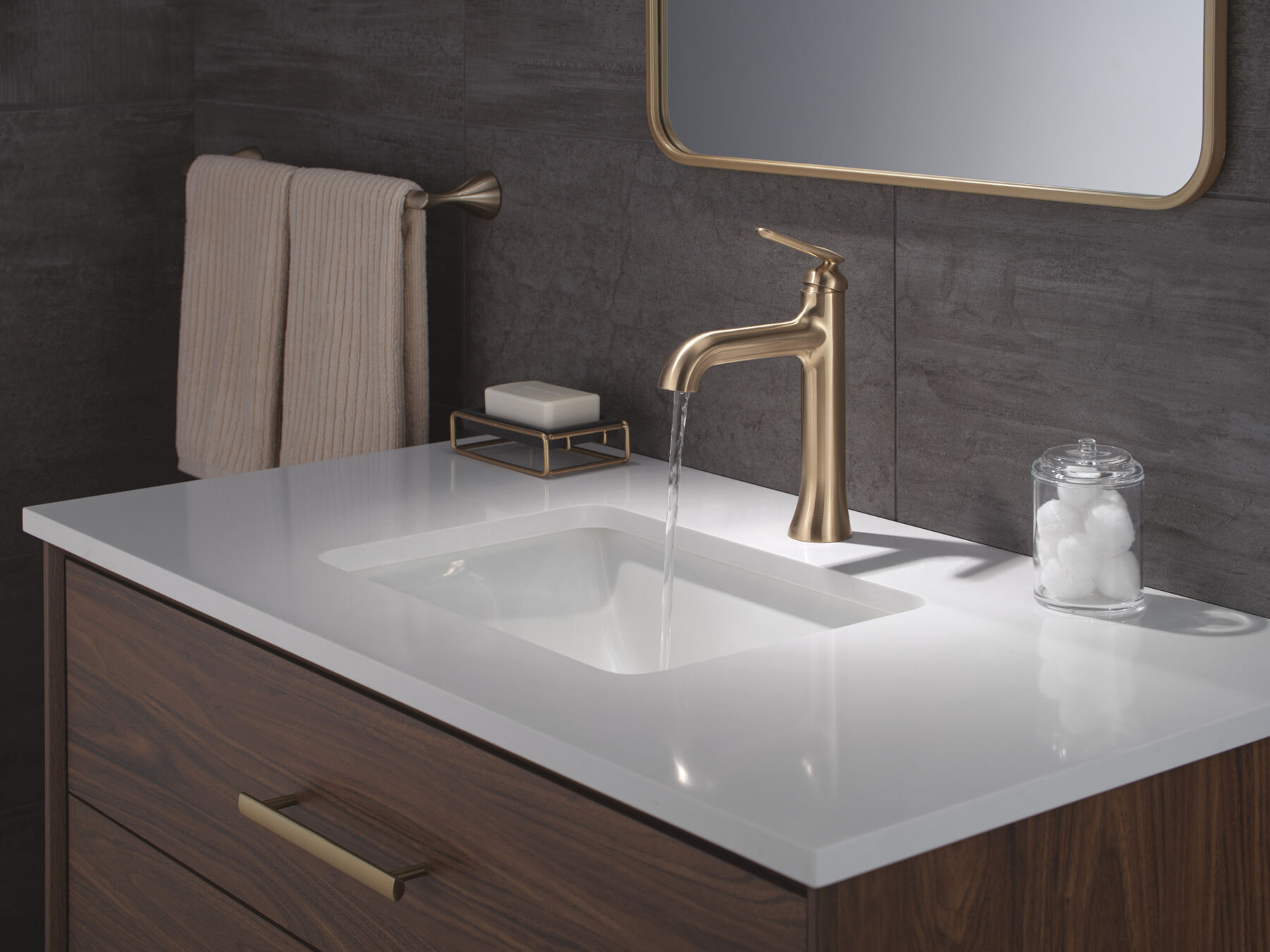 Single Handle Mid-Height Bathroom Faucet