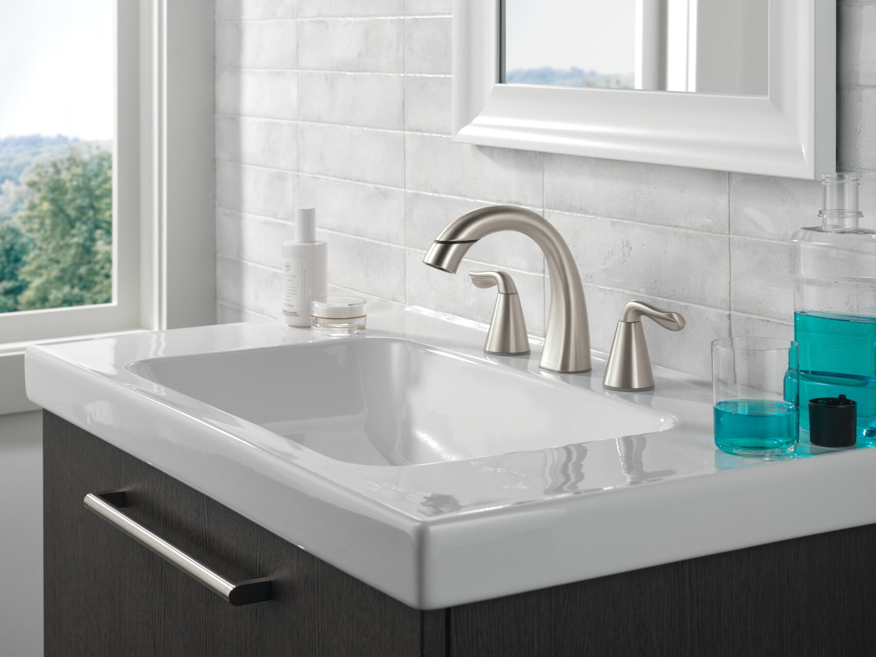 Two Handle Widespread Pull-Down Bathroom Faucet