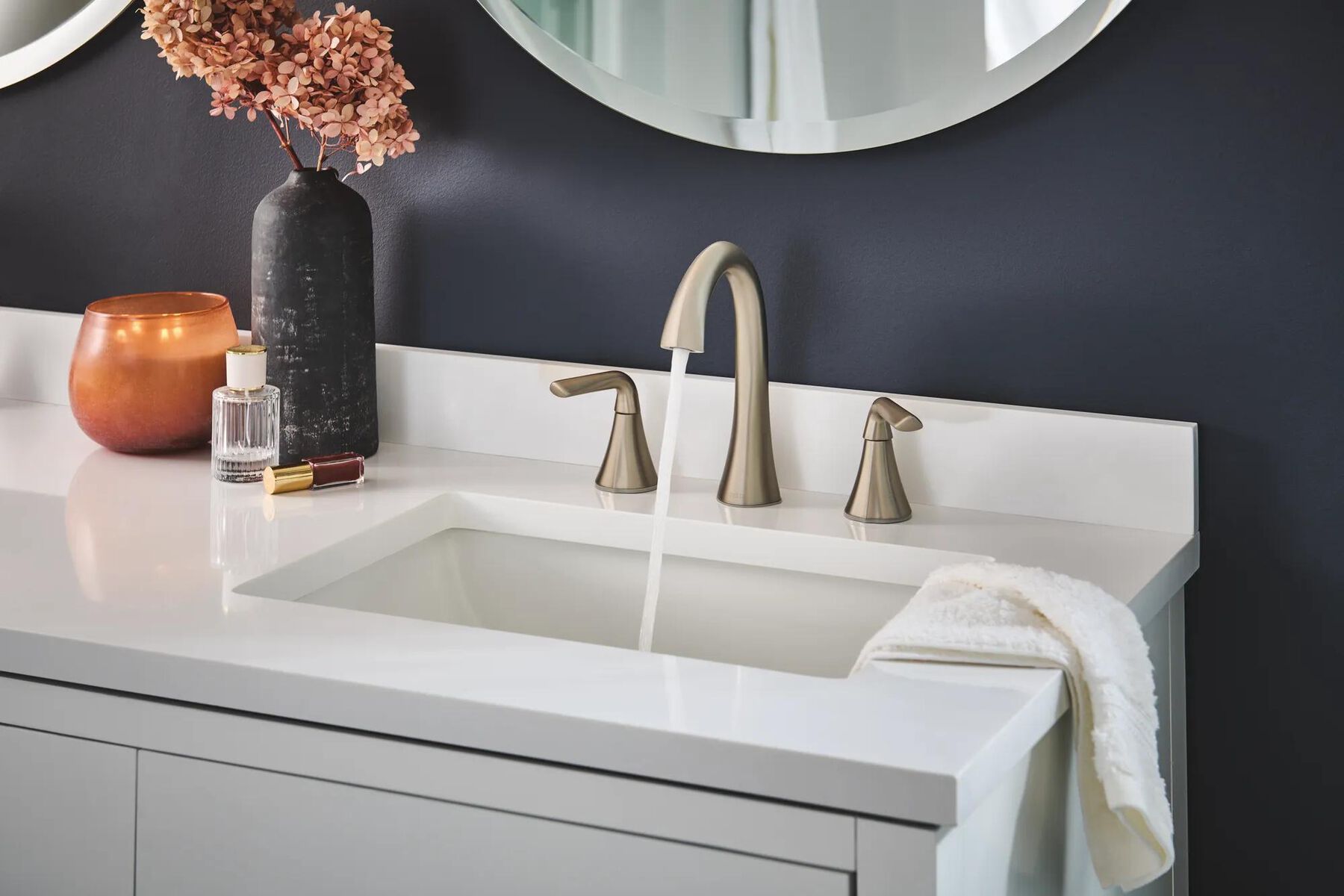 Two Handle Widespread Bathroom Faucet (Recertified)