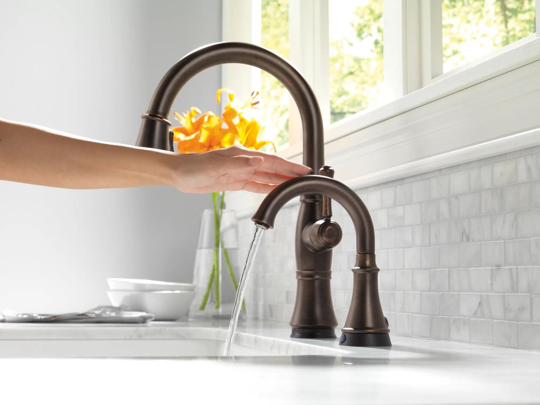 Single Handle Pull-Down Kitchen Faucet with Touch<sub>2</sub>O&reg; and ShieldSpray&reg; Technologies