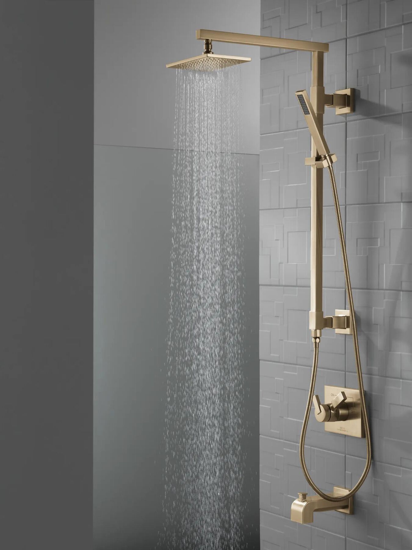 Emerge&reg; 26" Angular Shower Column
